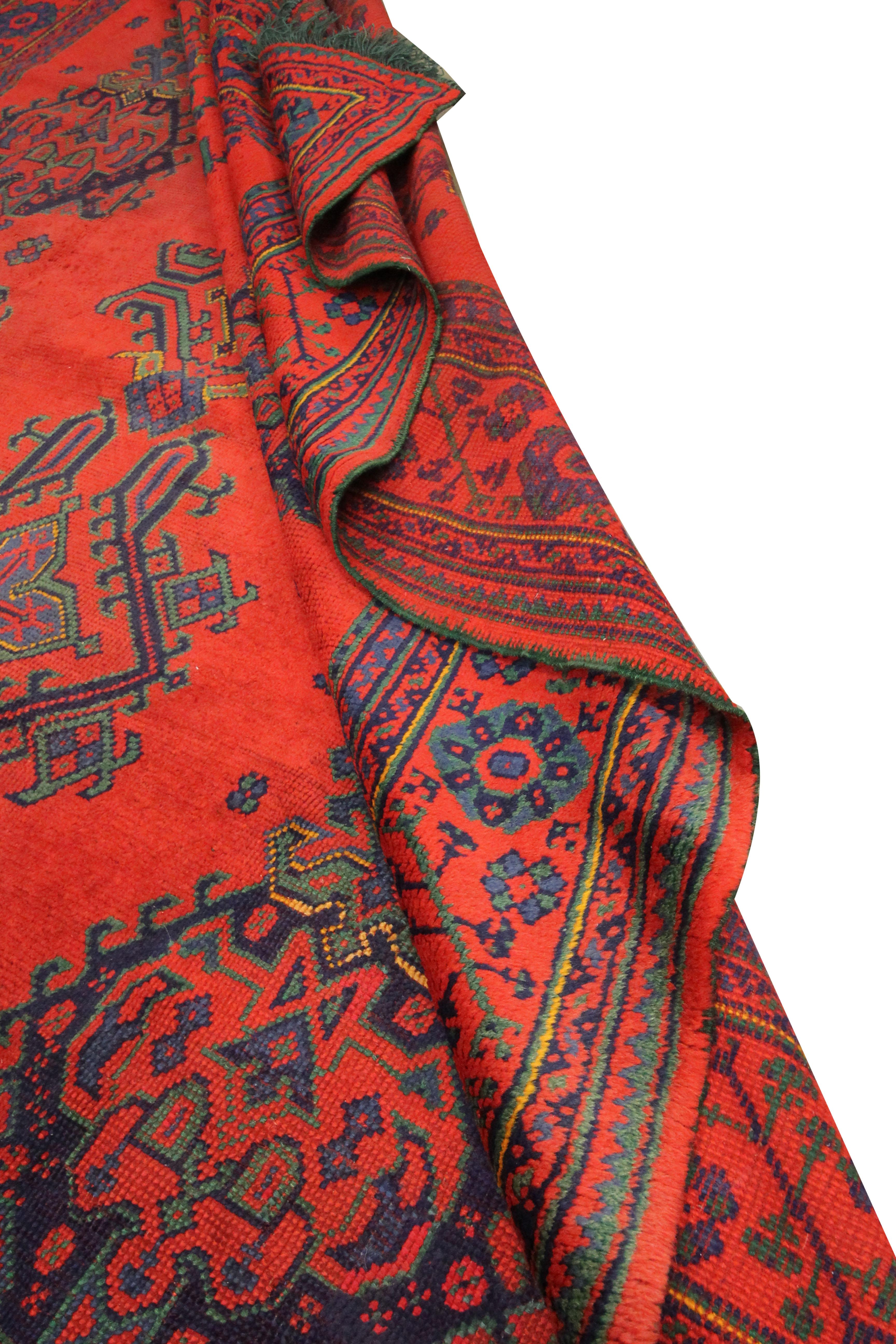 Mid-Century Modern Antique Turkish Ushak Rug Handwoven Oriental Red Wool Carpet For Sale