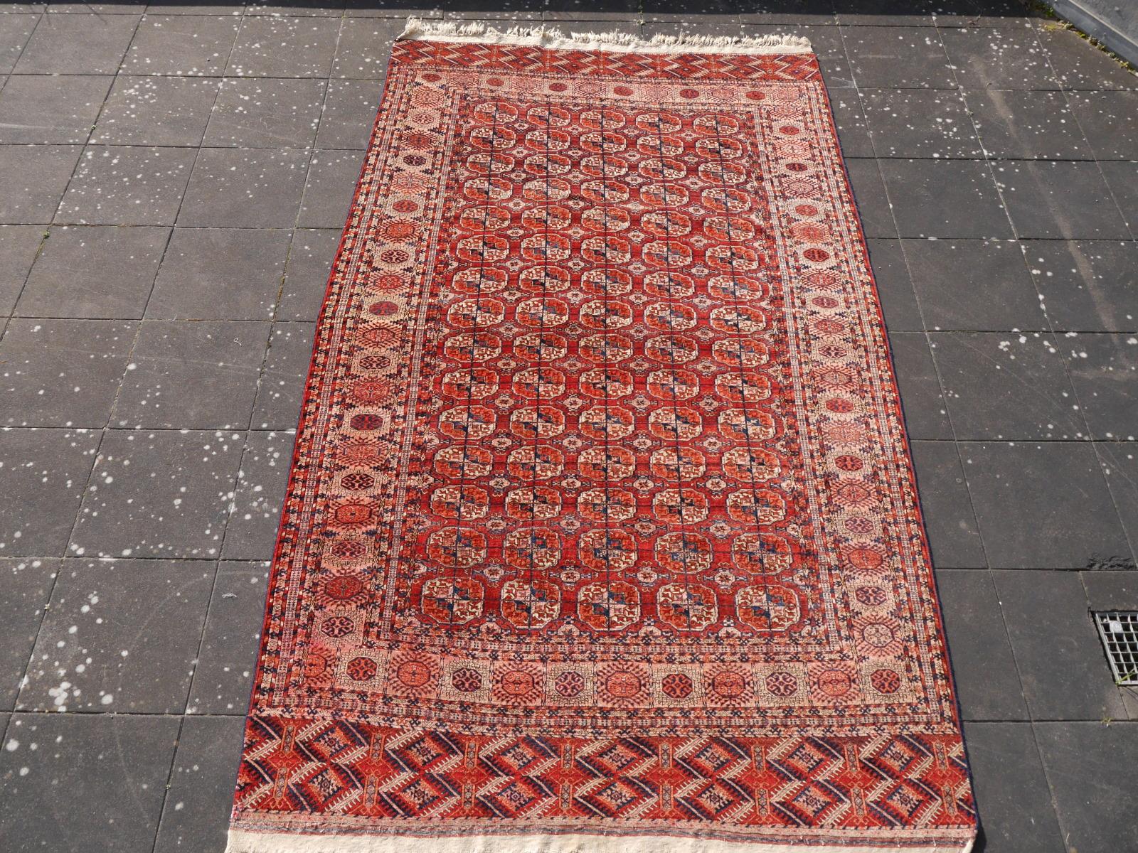 Antique Rug Turkman Tekke Bukhara Main Carpet Djoharian Collection For Sale 2