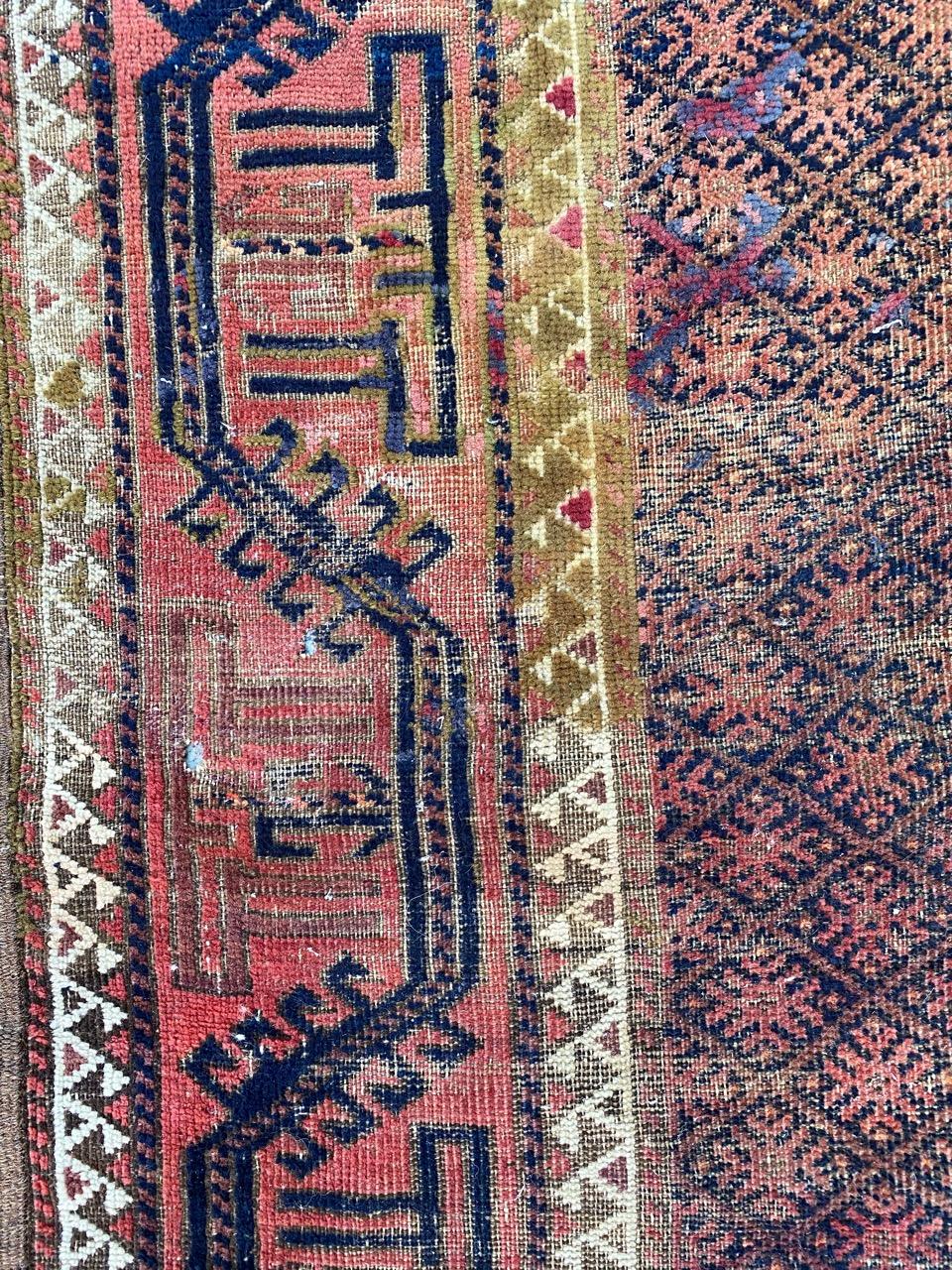 Antique Turkmen Baluch Rug In Distressed Condition For Sale In Saint Ouen, FR