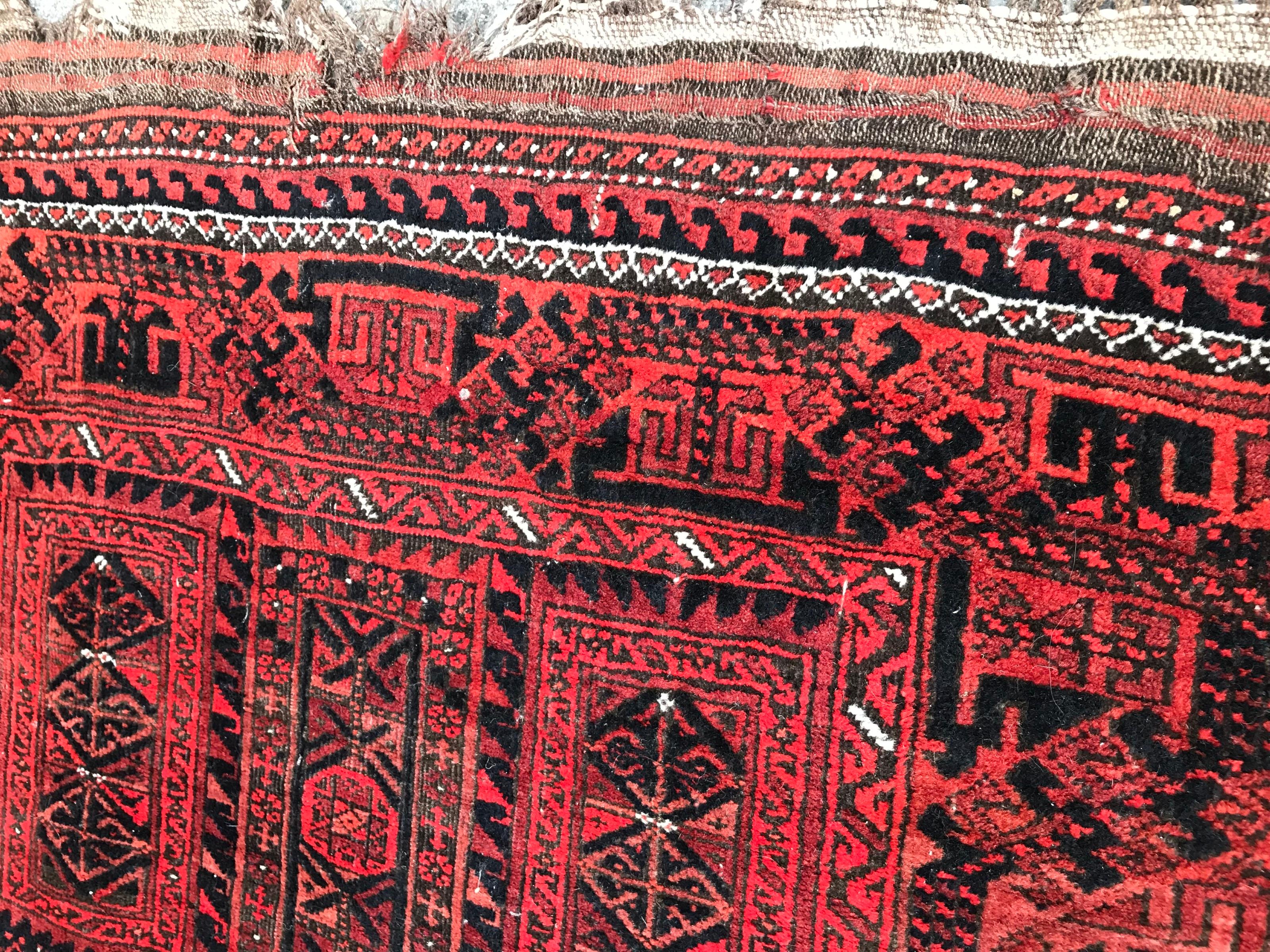 Antiker türkischer belutchfarbener afghanischer Teppich im Angebot 4