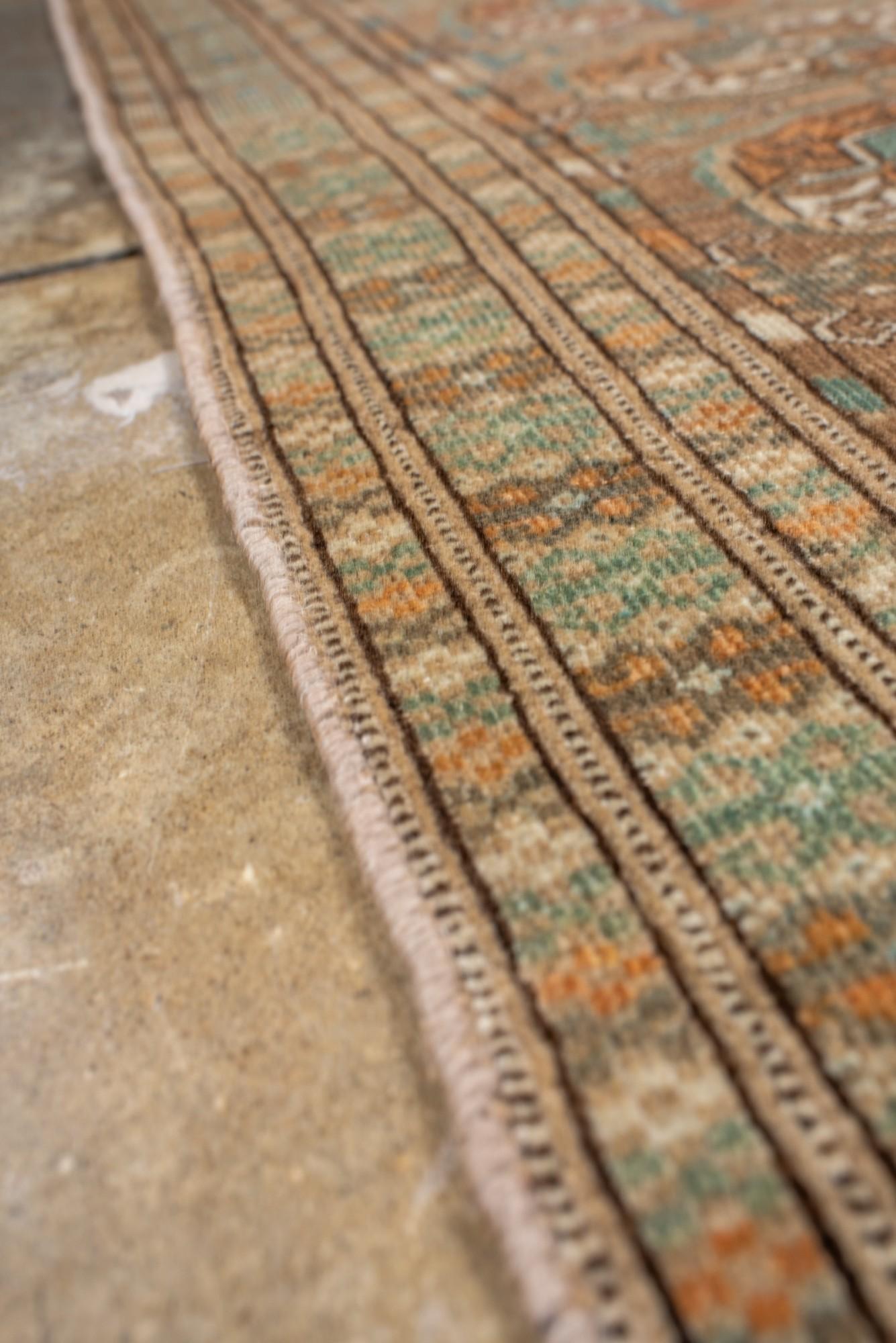 Antique Turkmen Bokara Rug with Repeating Gül Motifs Lana en venta