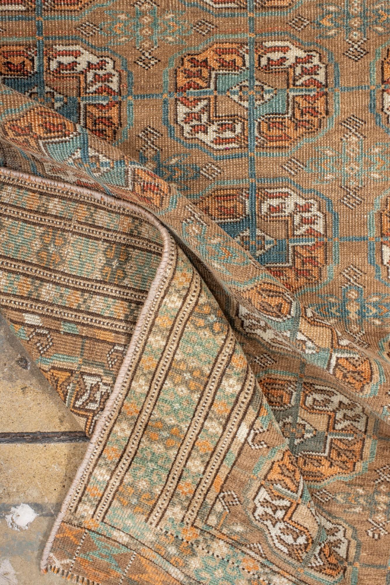 Antique Turkmen Bokara Rug with Repeating Gül Motifs en venta 1