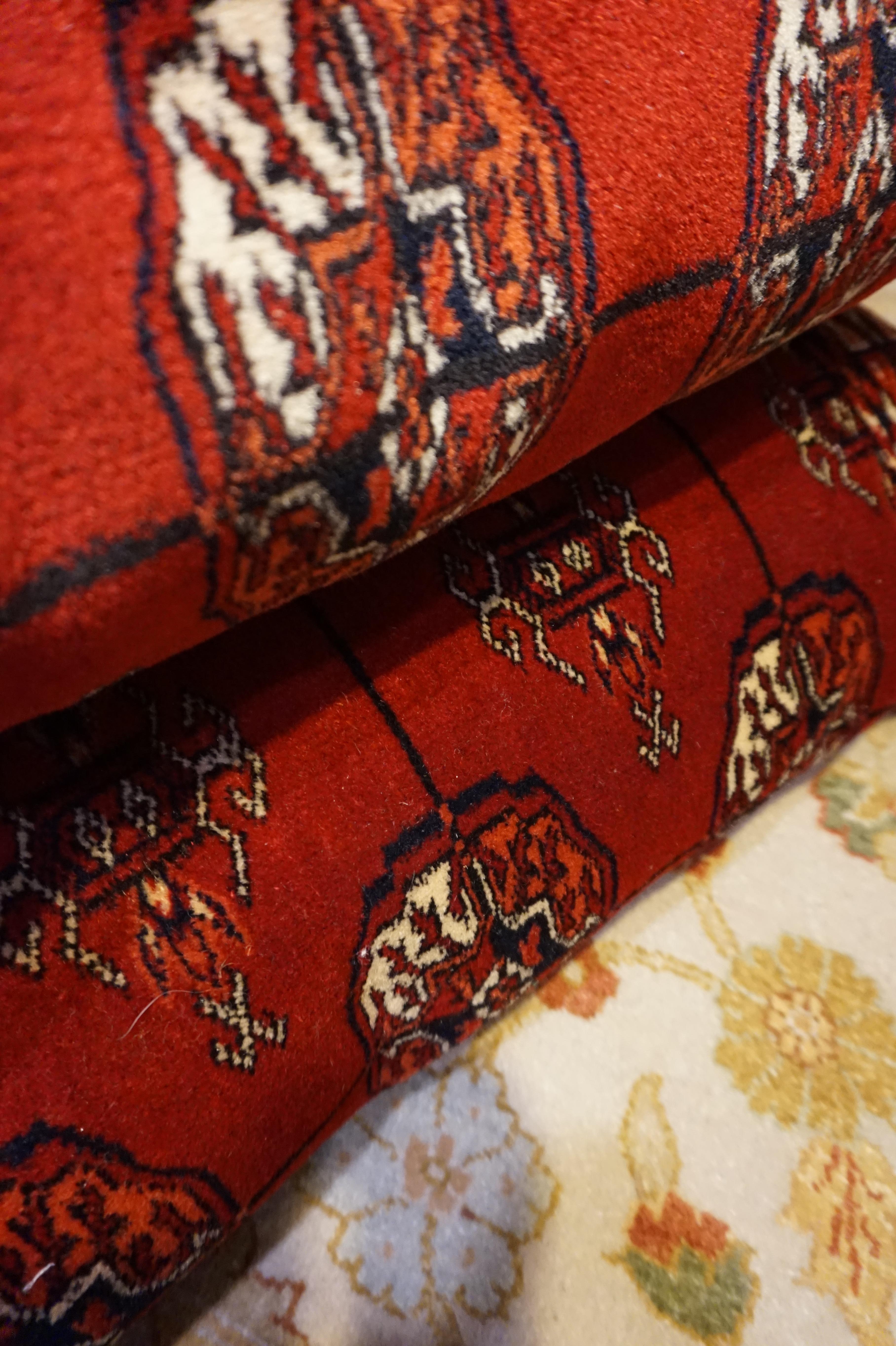 Antique paire de coussins turkmènes Bokhara noués à la main et cousus, de grande taille en vente 7