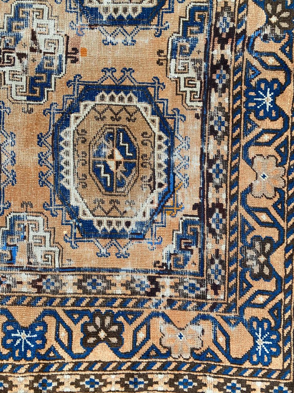 Bobyrug’s Antique Turkmen Bokhara Style Rug In Fair Condition For Sale In Saint Ouen, FR