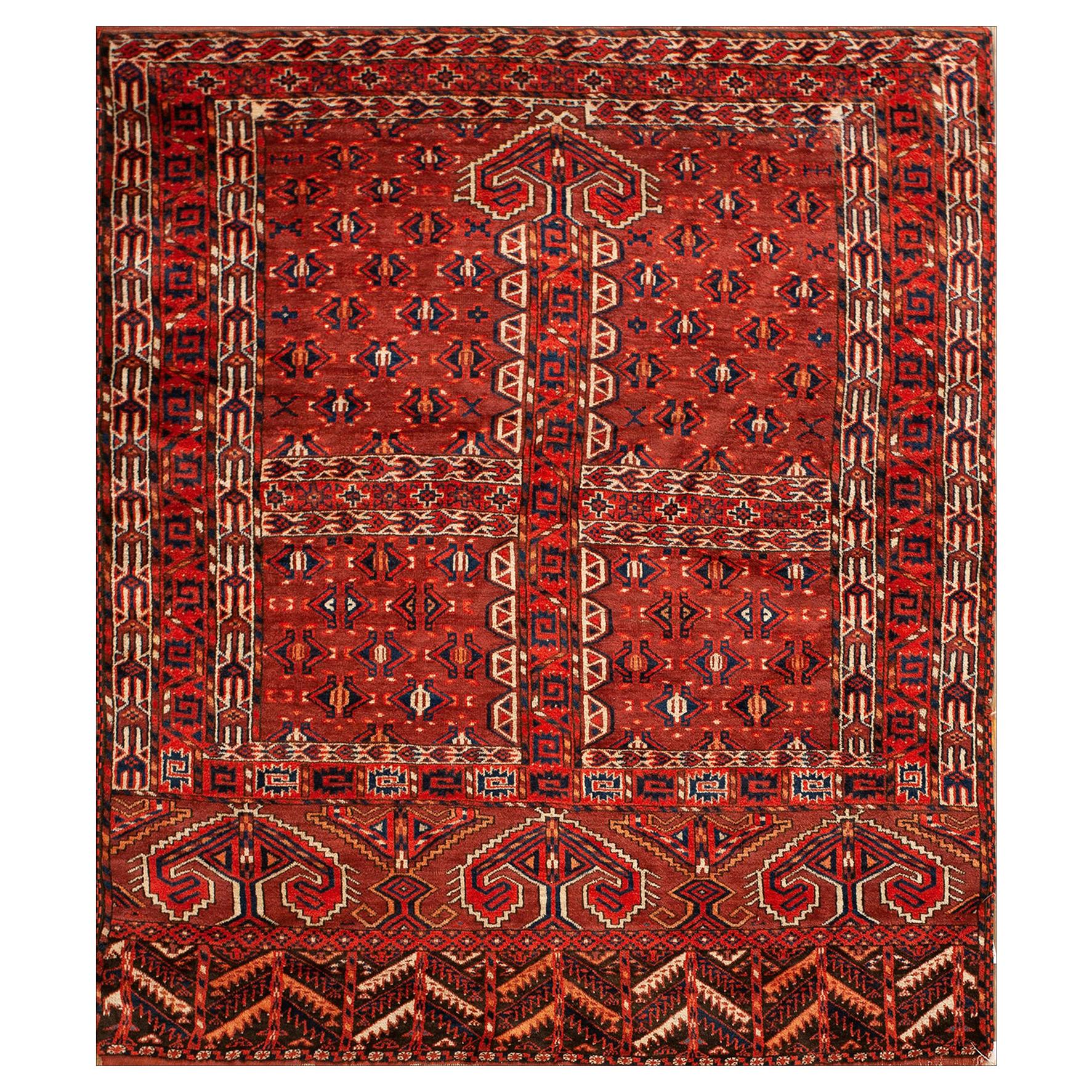 19th Century Turkmen Engsi Carpet ( 4 7" x 5'2" - 140 x 157 ) For Sale