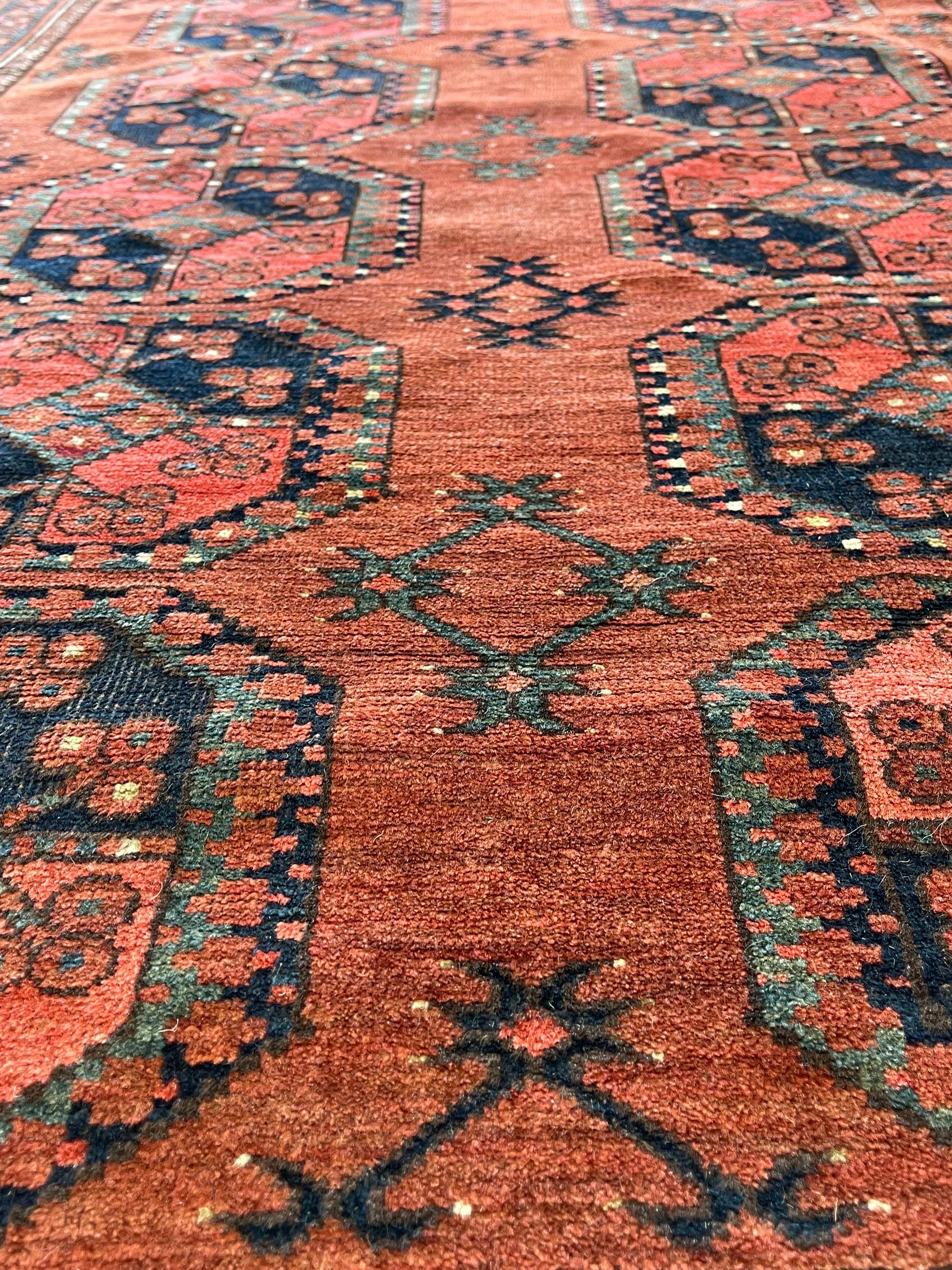 Antiker türkischer Ersari-Teppich um 1900  (Pflanzlich gefärbt) im Angebot
