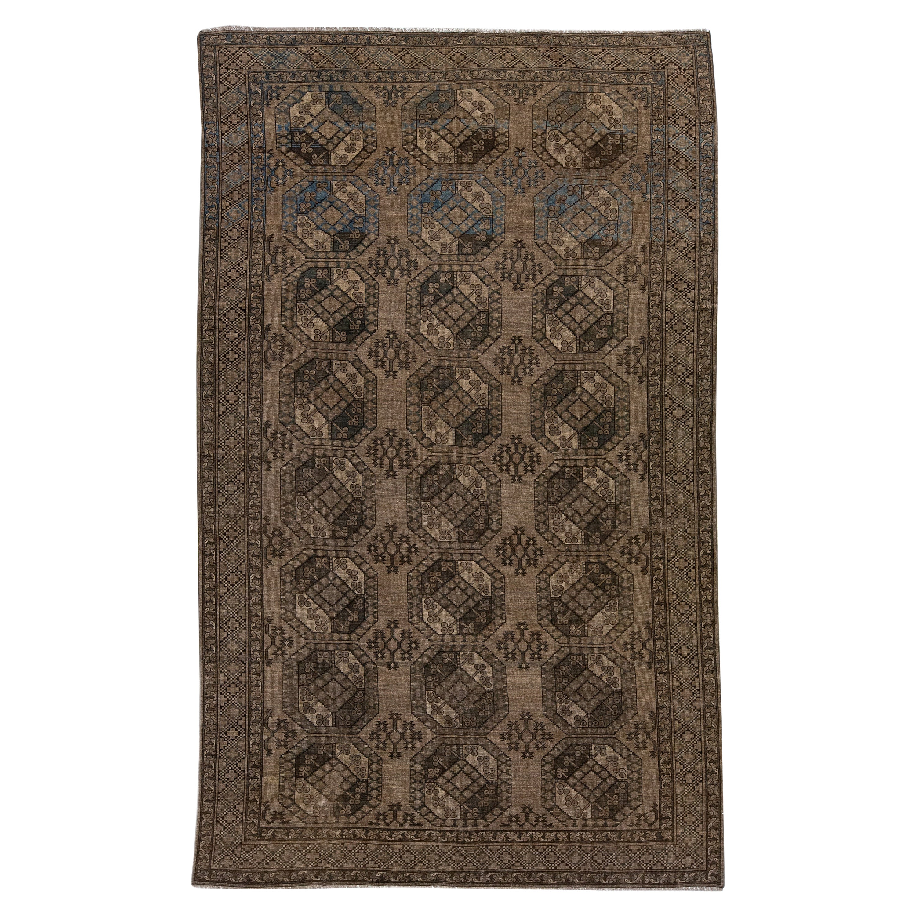 Antiker turkmenischer handgefertigter brauner Wollteppich mit Gul-Design