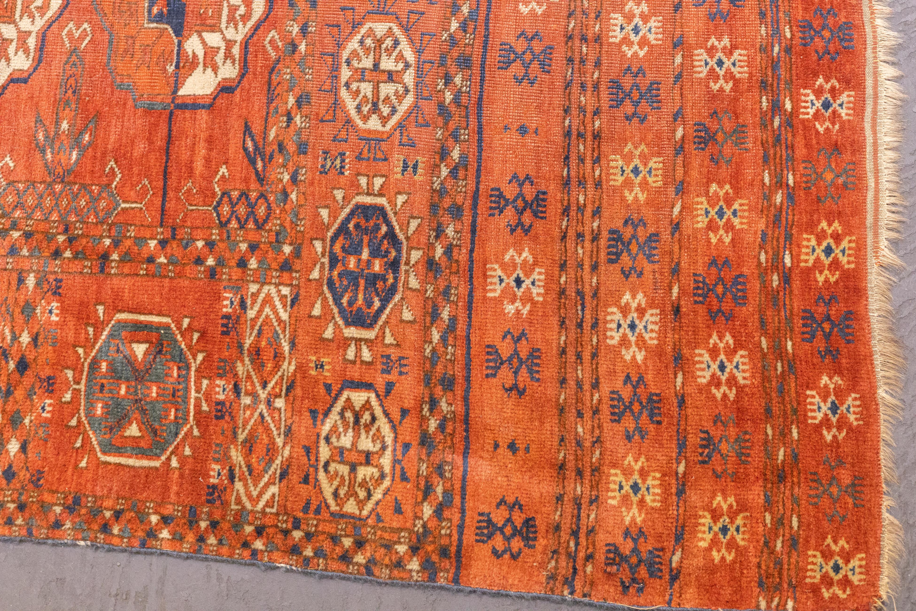 Antiker Turkmenischer Hauptteppich 7'3'' x 10'2'' im Zustand „Gut“ im Angebot in New York, NY