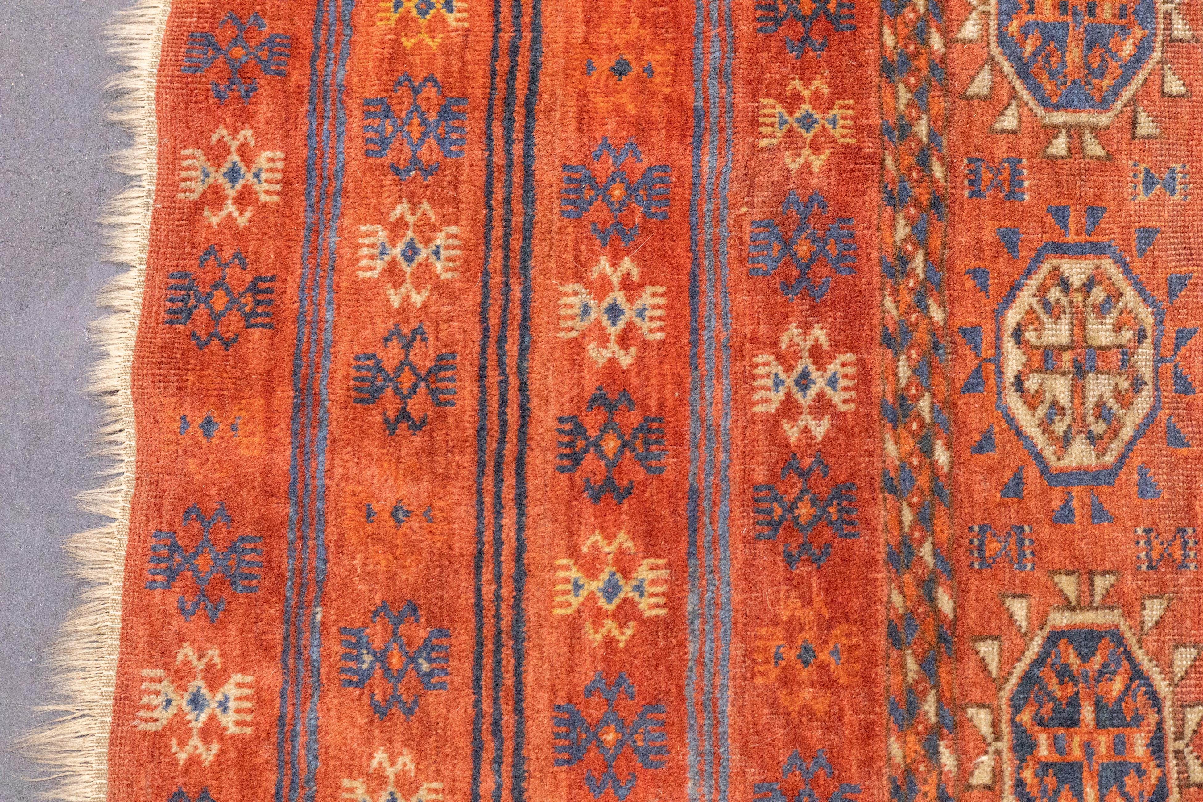 Antiker Turkmenischer Hauptteppich 7'3'' x 10'2'' im Angebot 1