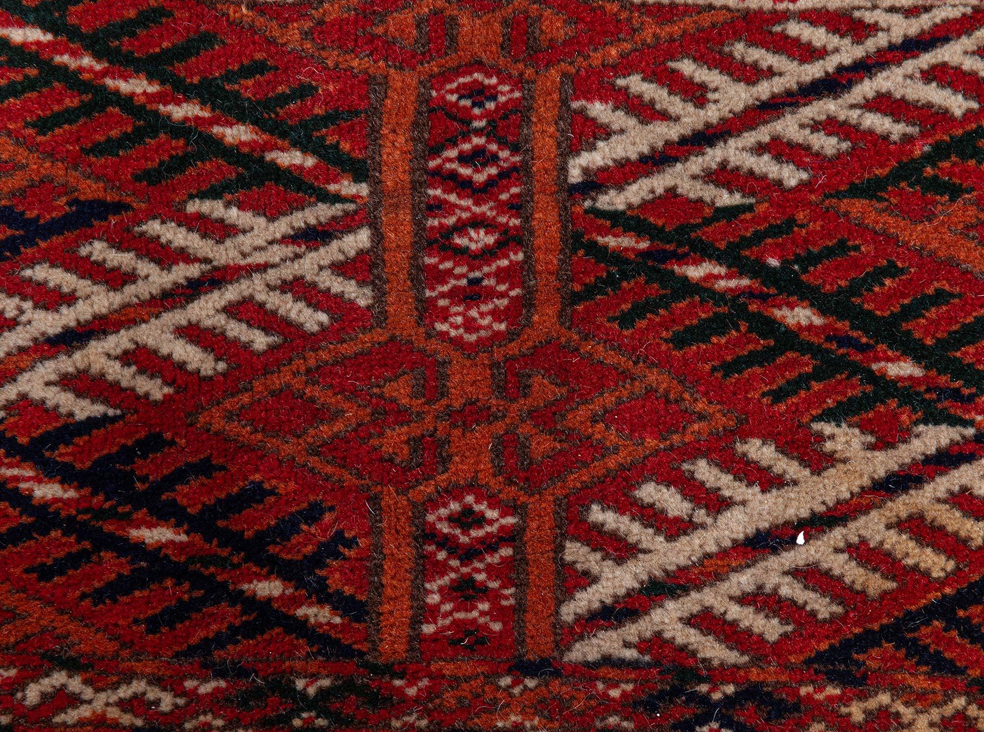 Noué à la main Tapis turkmène ancien Doris Leslie Blau en vente