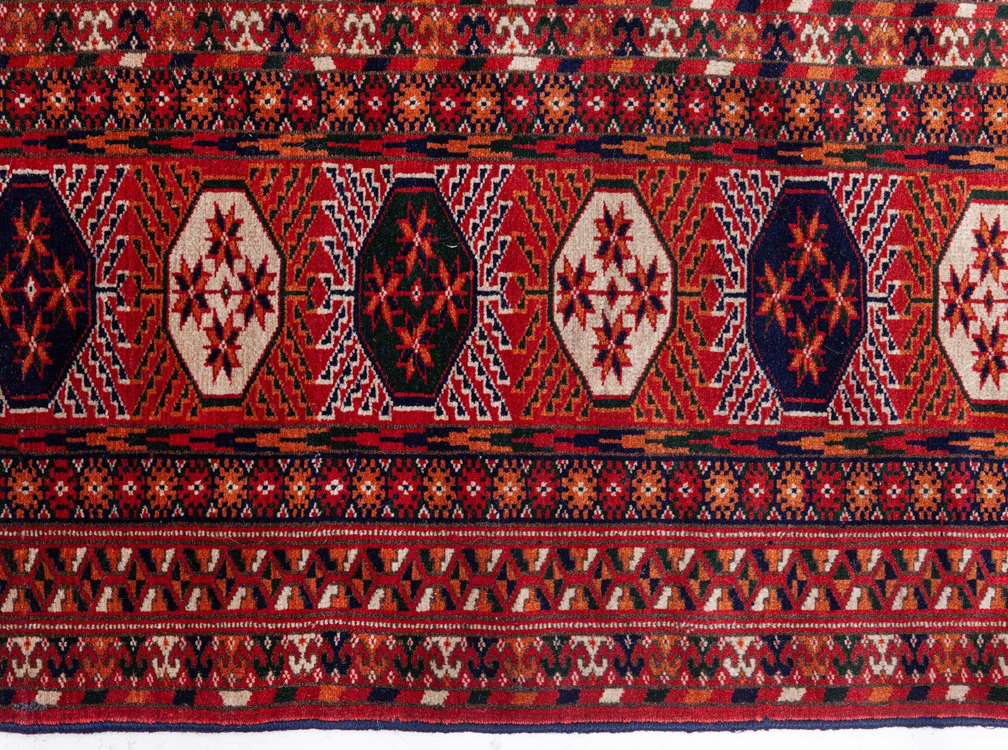 Tapis turkmène ancien Doris Leslie Blau Bon état - En vente à New York, NY