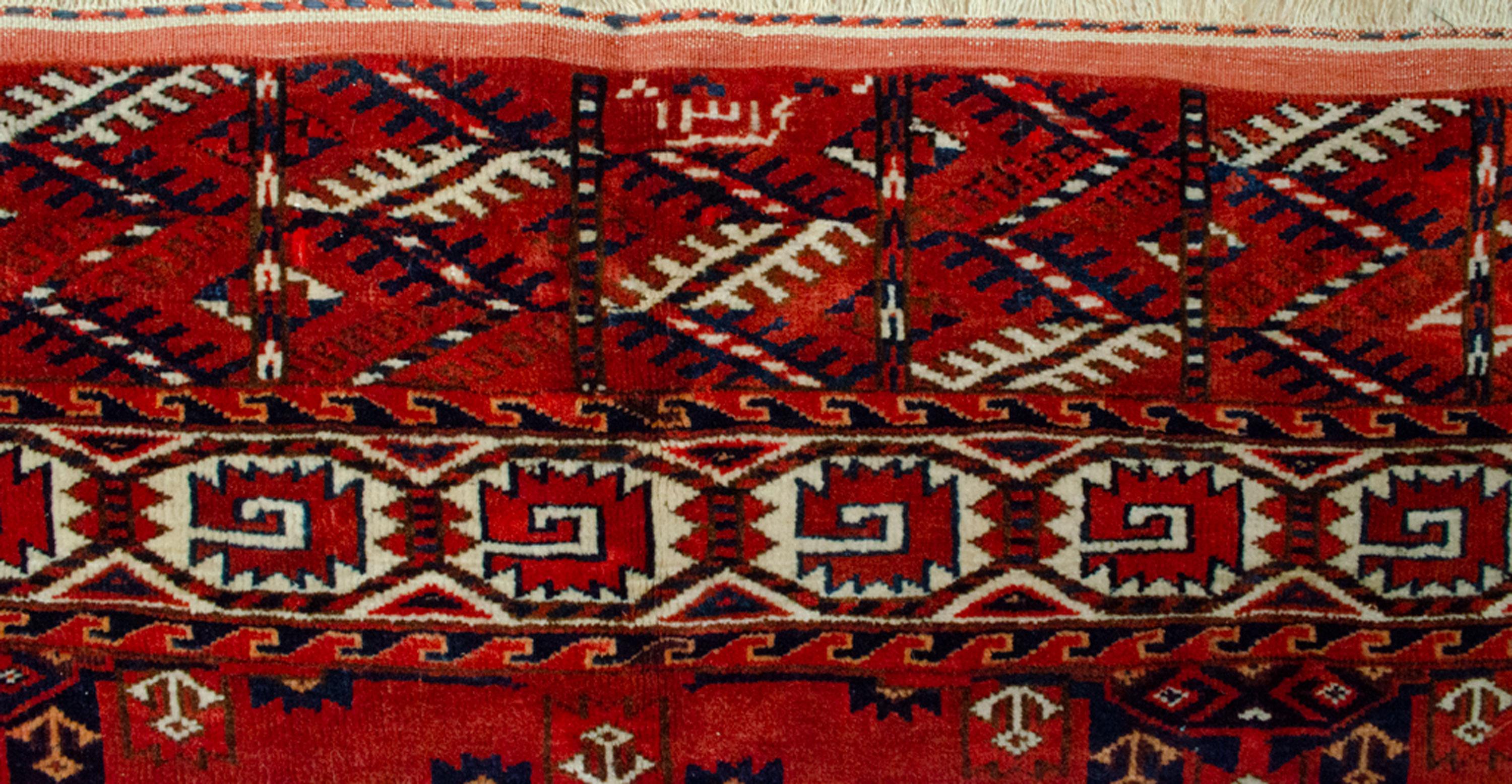 Antiker Turkmenischer Yamoud-Teppich 293x202cm im Angebot 1