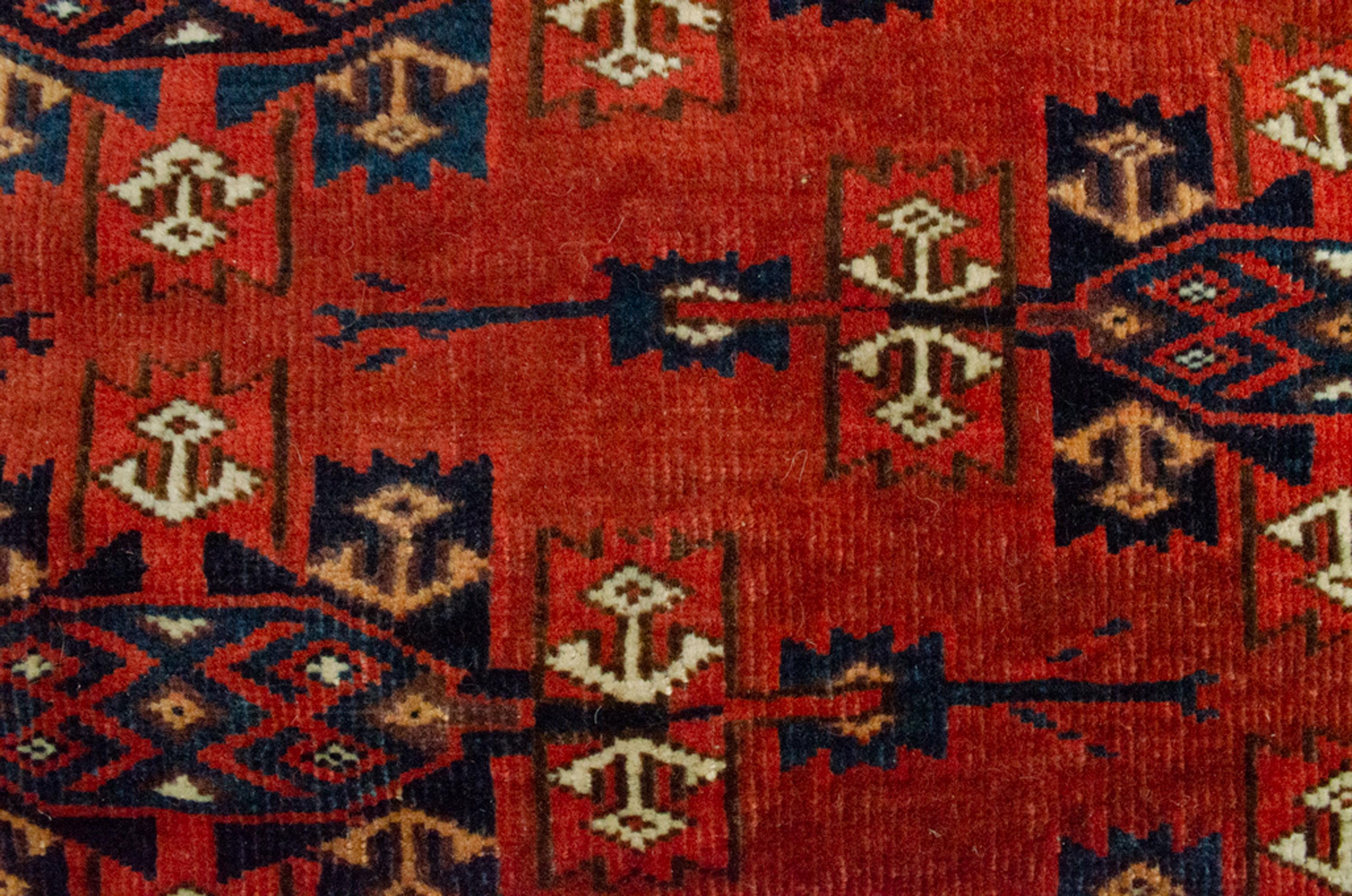 Antiker Turkmenischer Yamoud-Teppich 293x202cm im Angebot 2