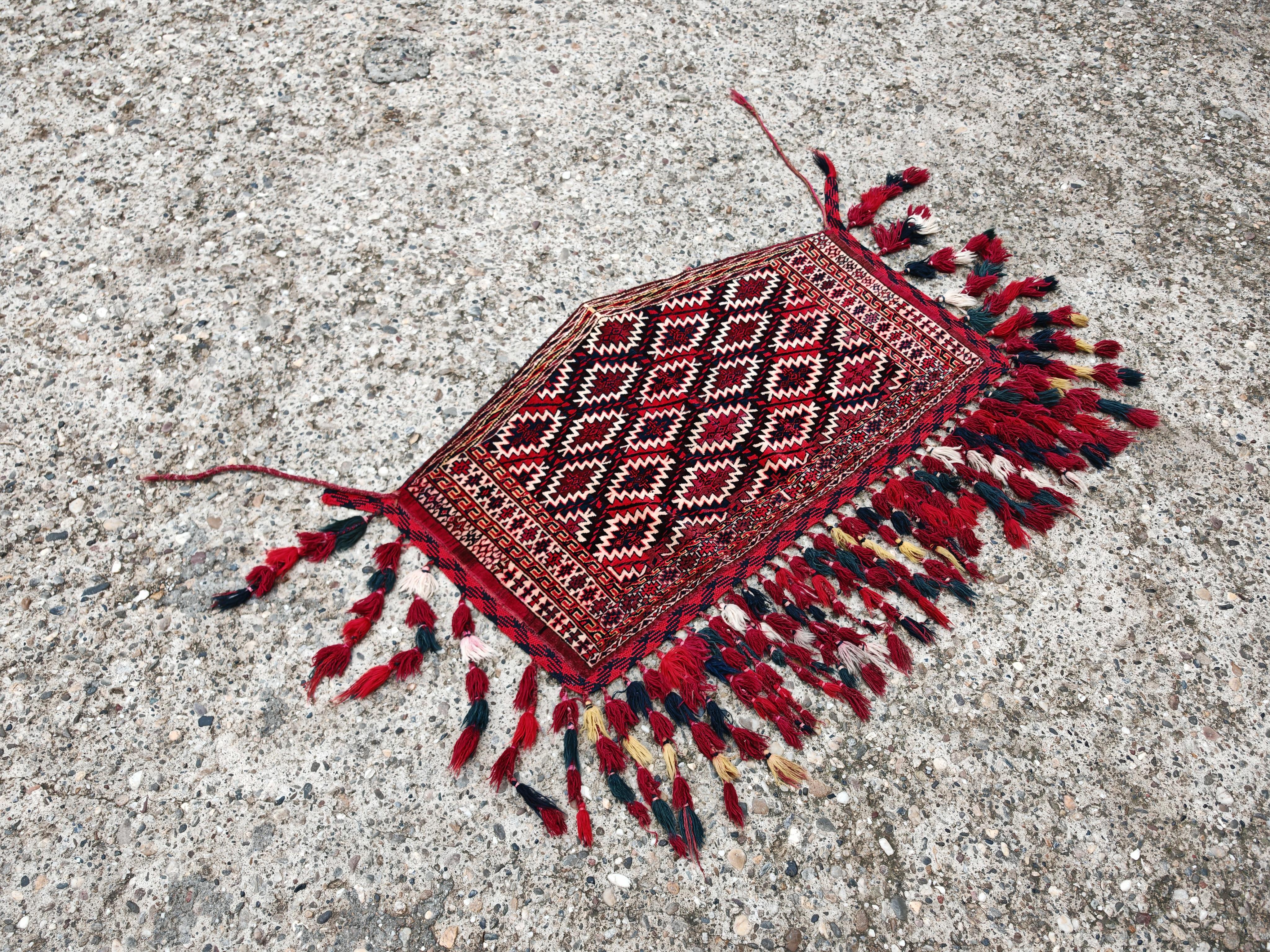 Antico Yomud Asmalyk turkmeno per la decorazione del cammello della sposa, XIX secolo In condizioni buone in vendita a Beograd, RS