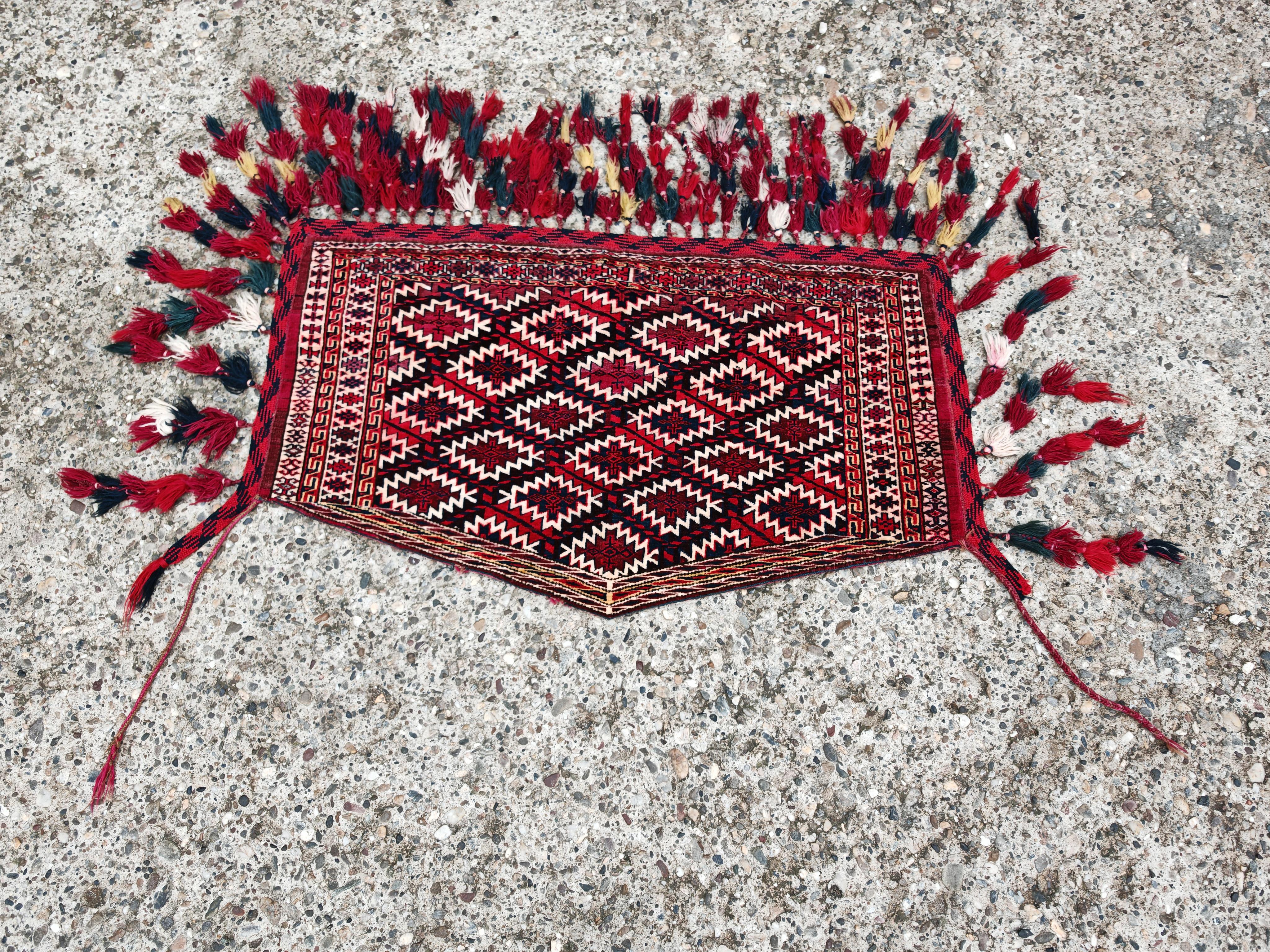 Antico Yomud Asmalyk turkmeno per la decorazione del cammello della sposa, XIX secolo in vendita 2