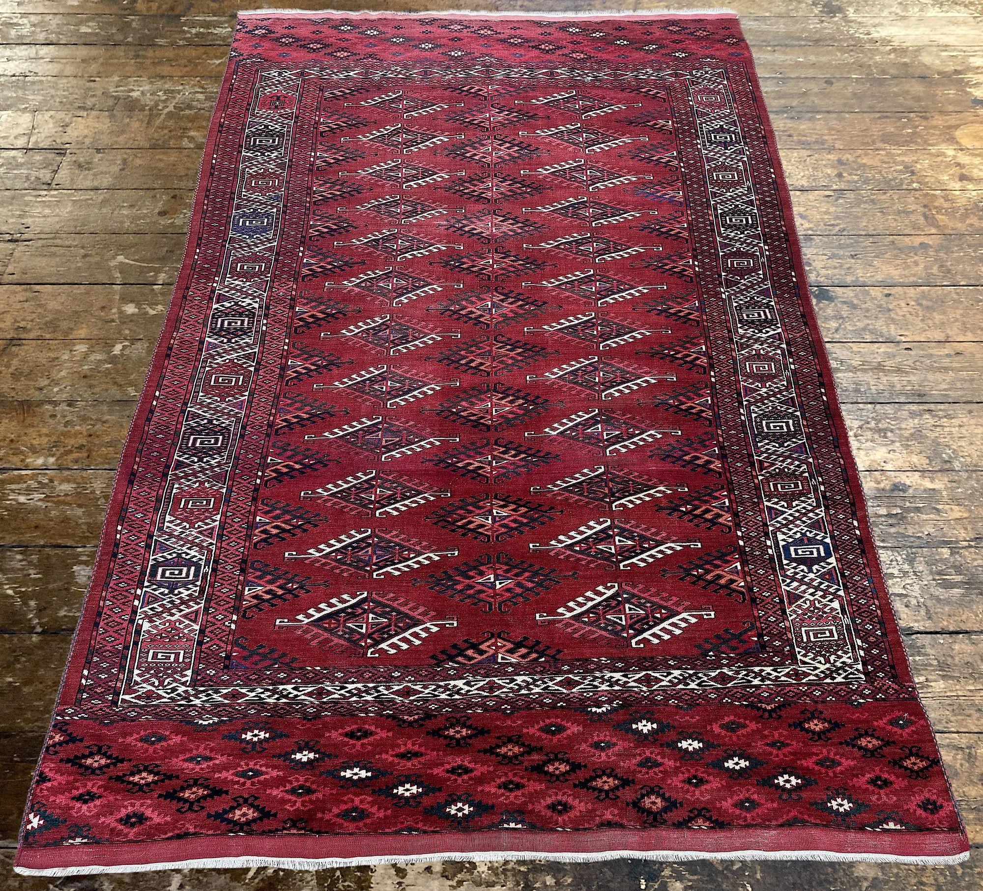 Début du 20ème siècle Tapis Yomut turc ancien 2,98 m x 1,94 m en vente