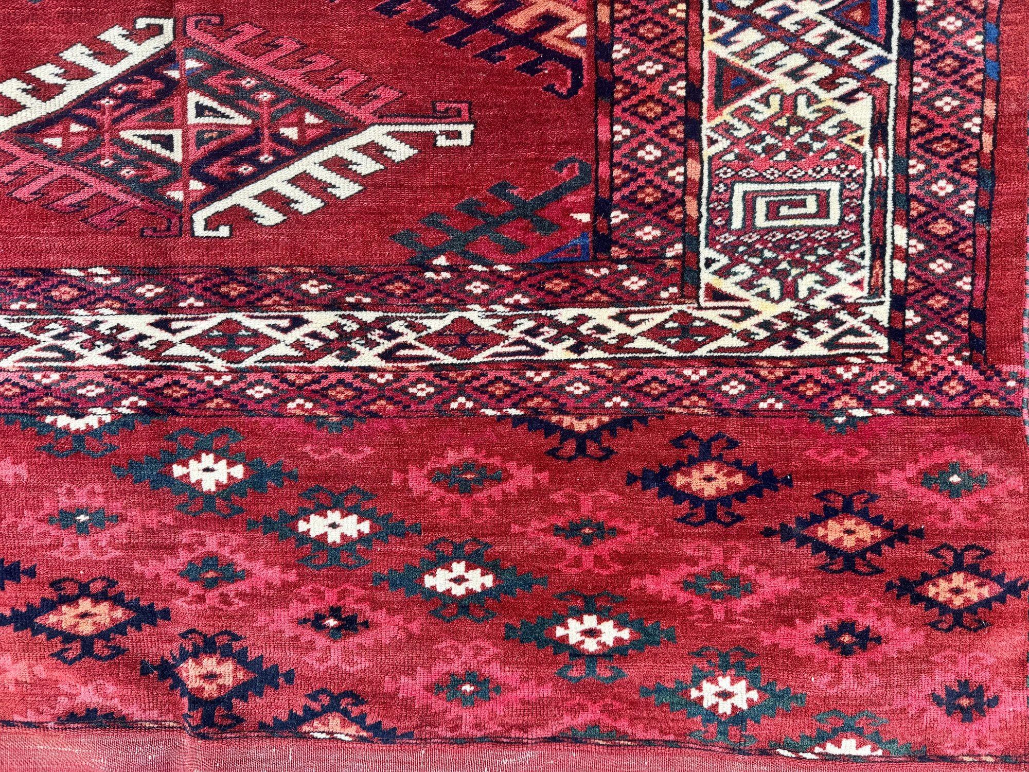 Tapis Yomut turc ancien 2,98 m x 1,94 m en vente 2