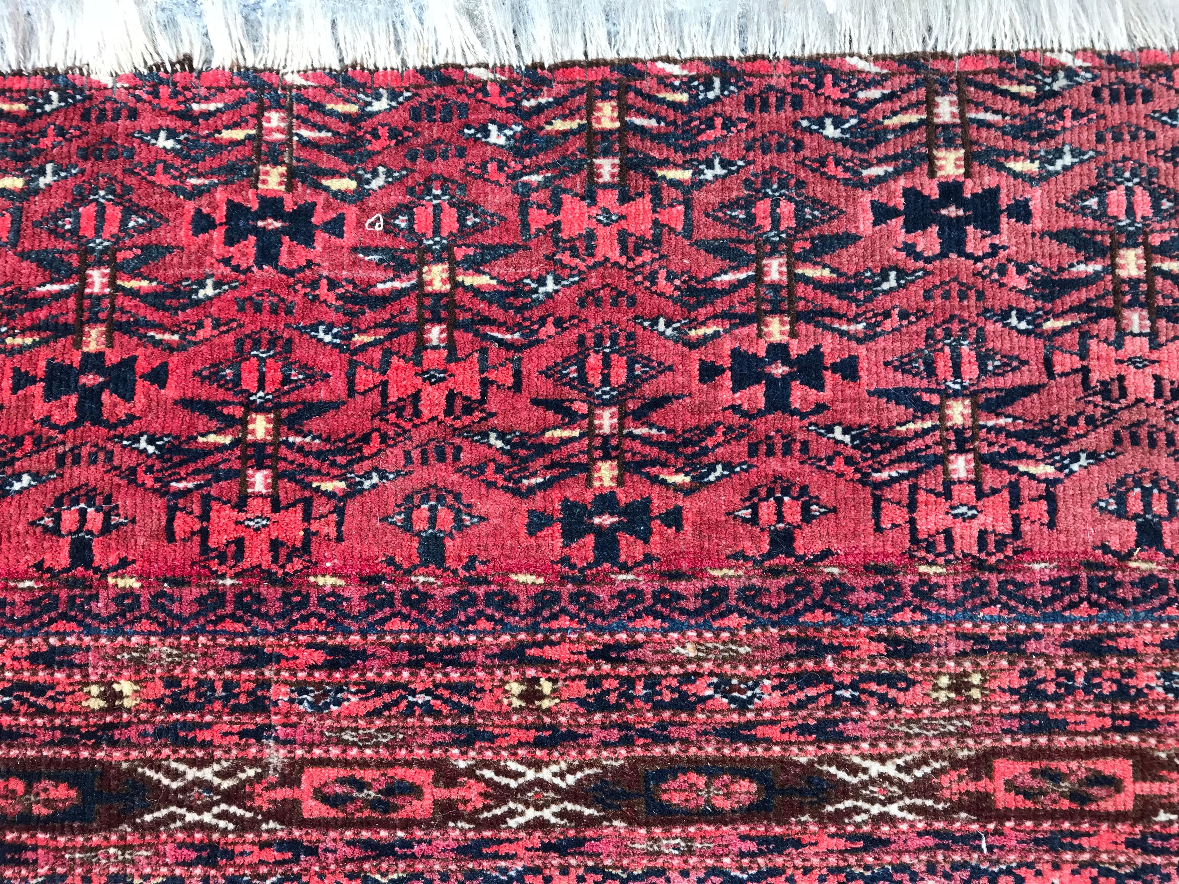 Bobyrugs antiker turkmenischer Yomut Chuval-Pferdedecke-Teppich im Zustand „Gut“ im Angebot in Saint Ouen, FR
