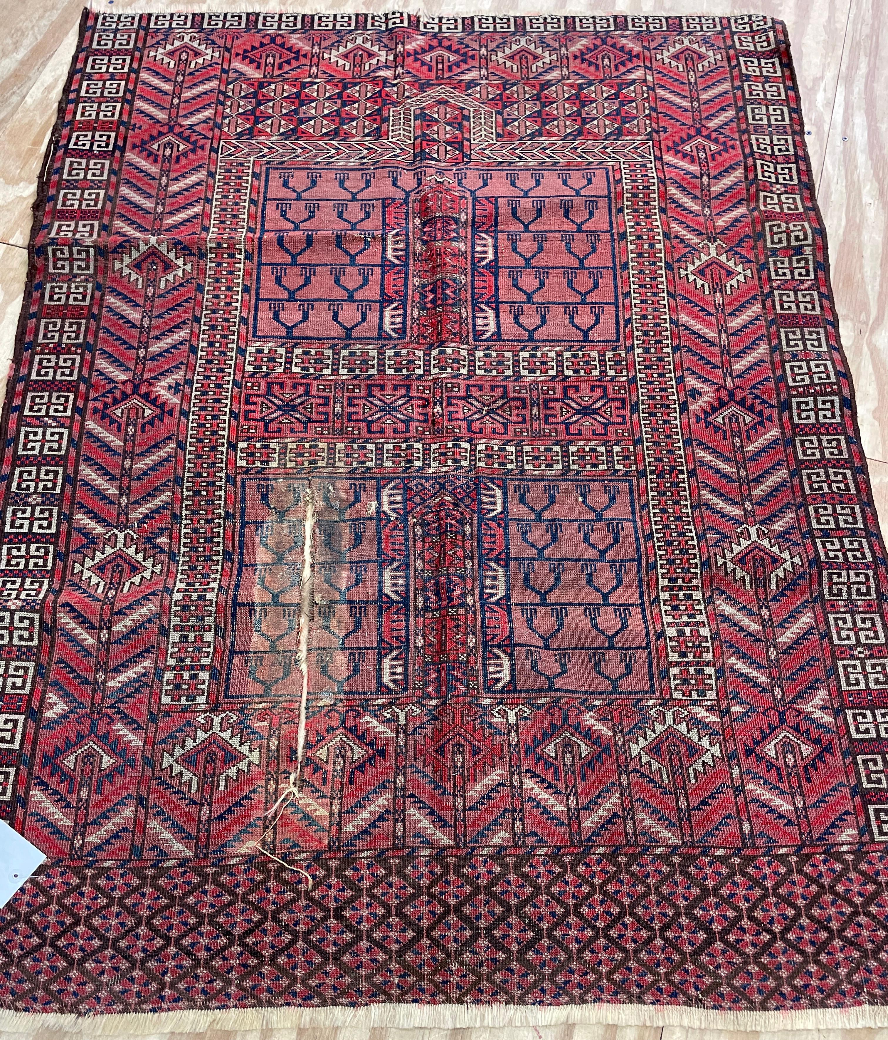 Antique Turkoman Engsi Hatchli Rug, AS IS For Sale 1