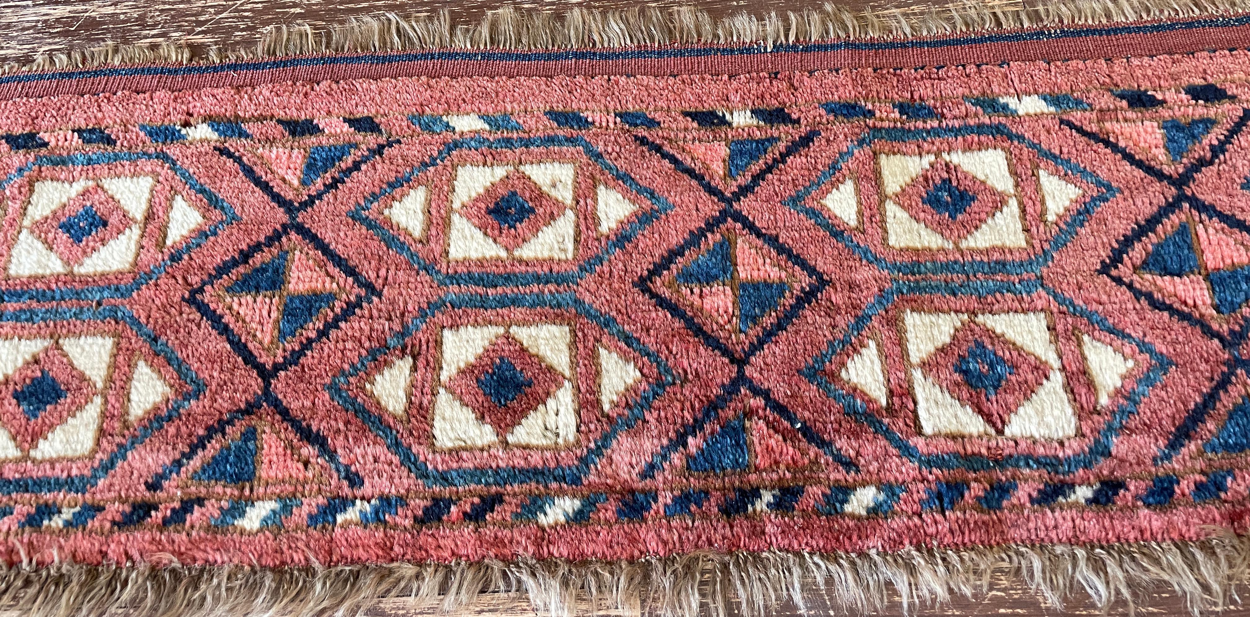 Noué à la main Tapis/ sac ancien Turkoman en vente
