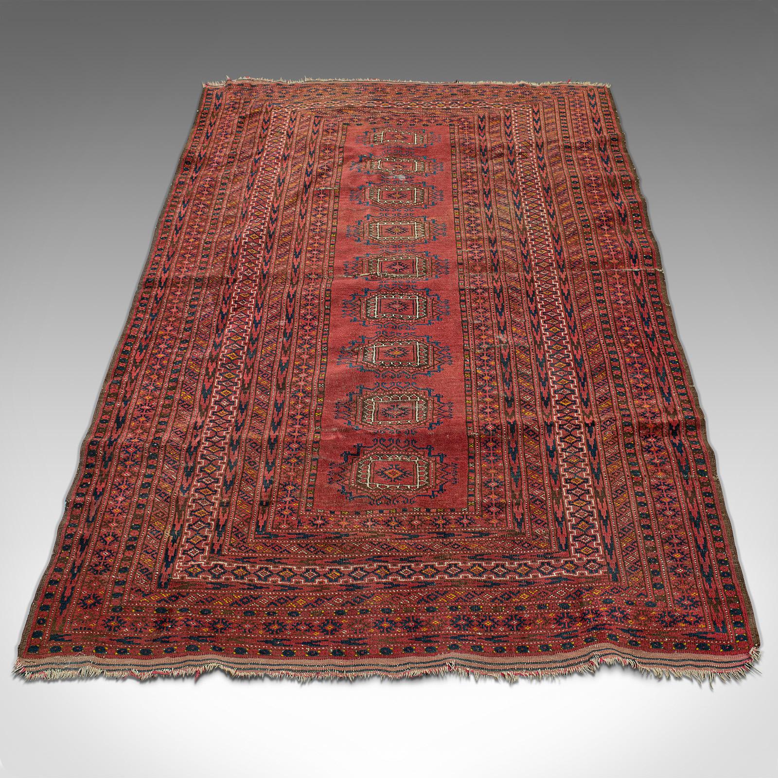 Antique Turkoman Rug, Middle Eastern, Woven Dozar, Decorative Carpet, Circa 1920 In Good Condition For Sale In Hele, Devon, GB