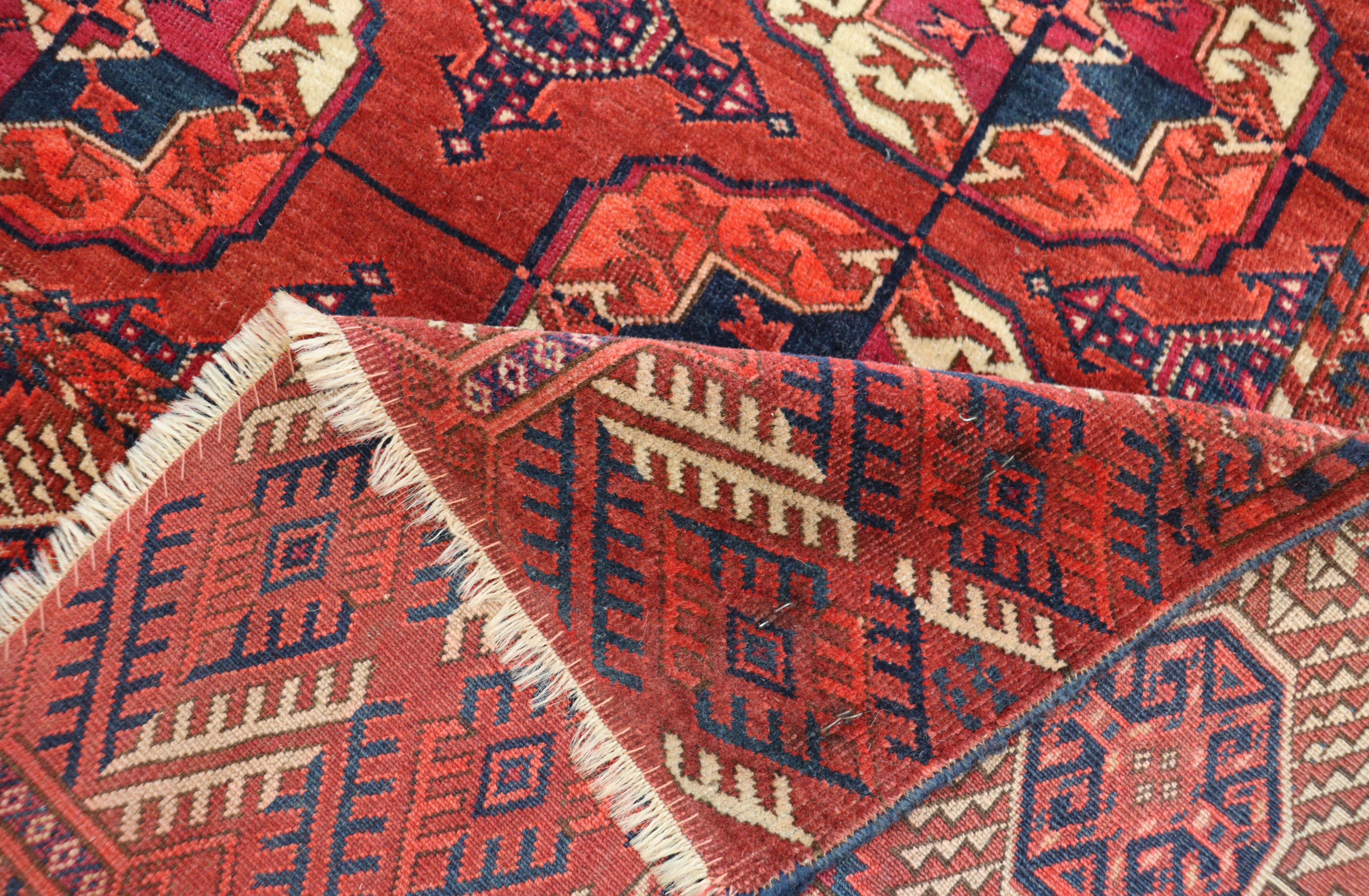Central Asian Antique Turkoman Tekke Main Carpet, 7'6
