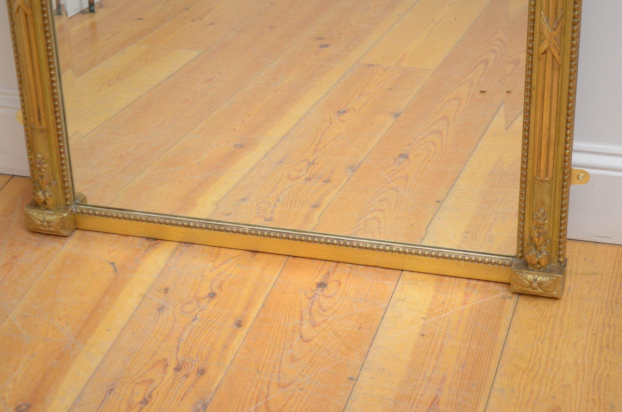 Français Miroir de pilier en bois doré ancien du début du siècle H154 cm en vente