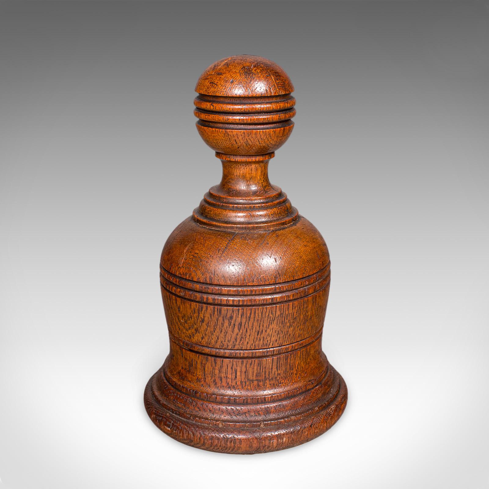 Antico fermaporta tornito, scozzese, Oak, casa di campagna, guardiano della porta, vittoriano In condizioni buone in vendita a Hele, Devon, GB