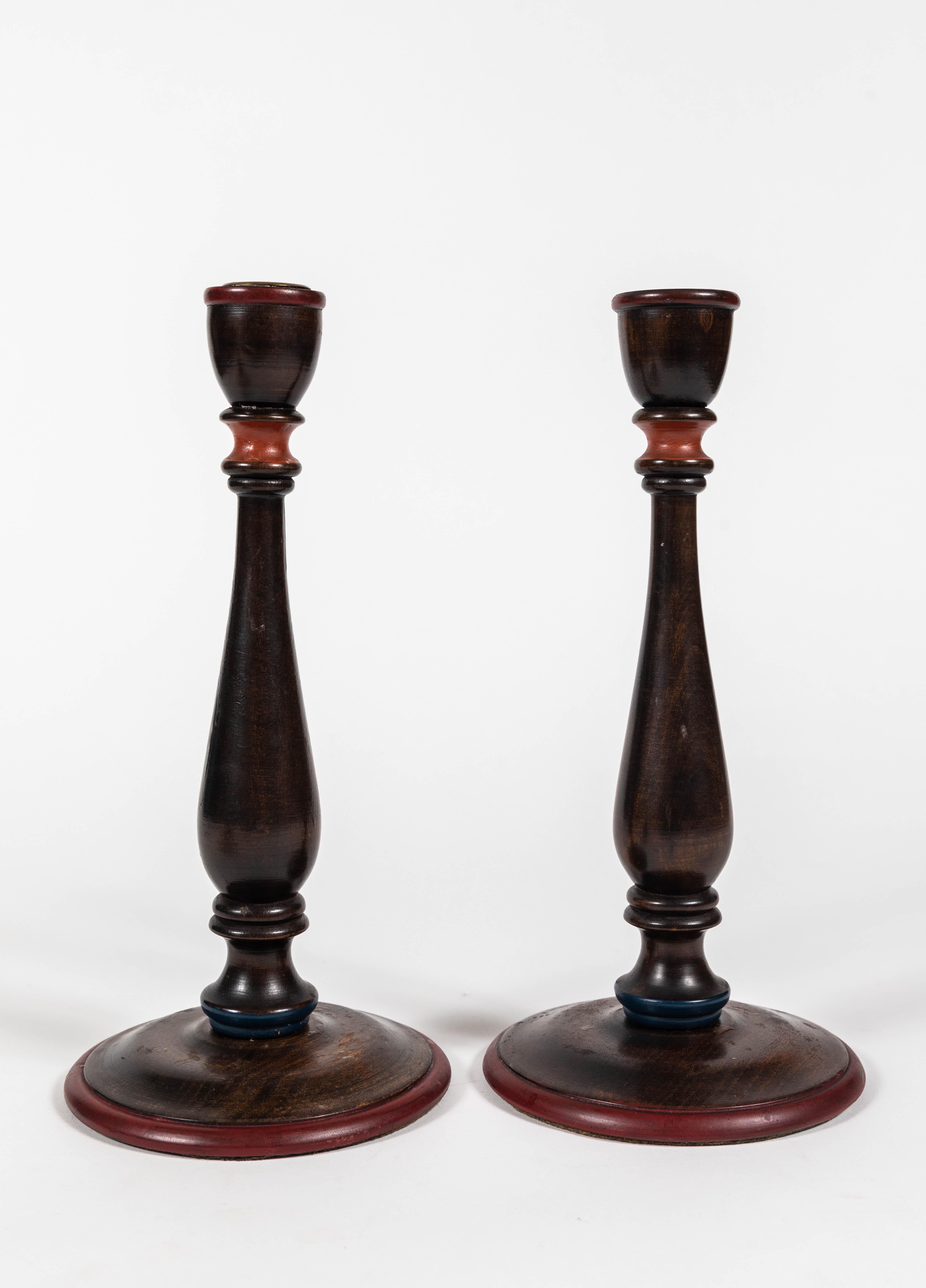 Antique Turned Wood Console Set with Footed Bowl and Candlesticks In Good Condition In Pasadena, CA