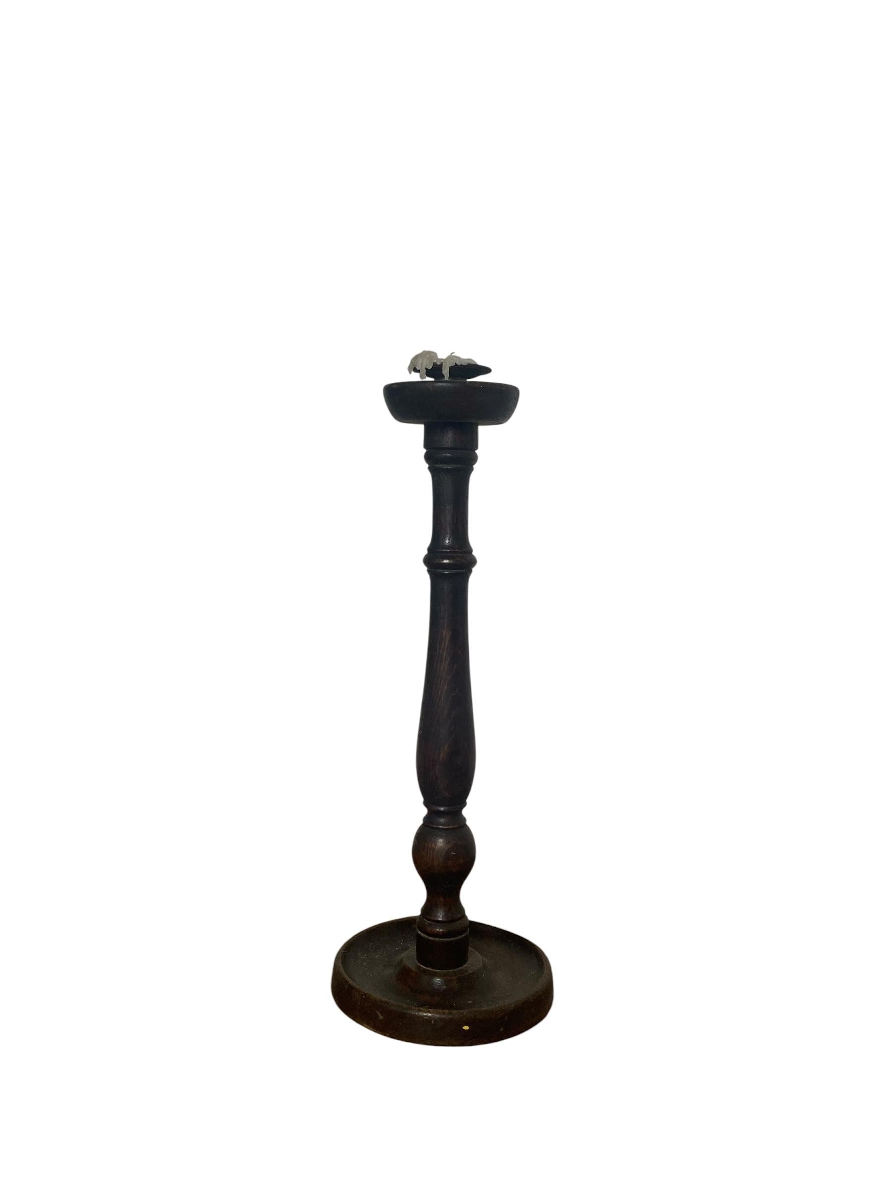 Antique turned wooden candle holder Circa 1800's In Good Condition For Sale In Bishop's Stortford, GB
