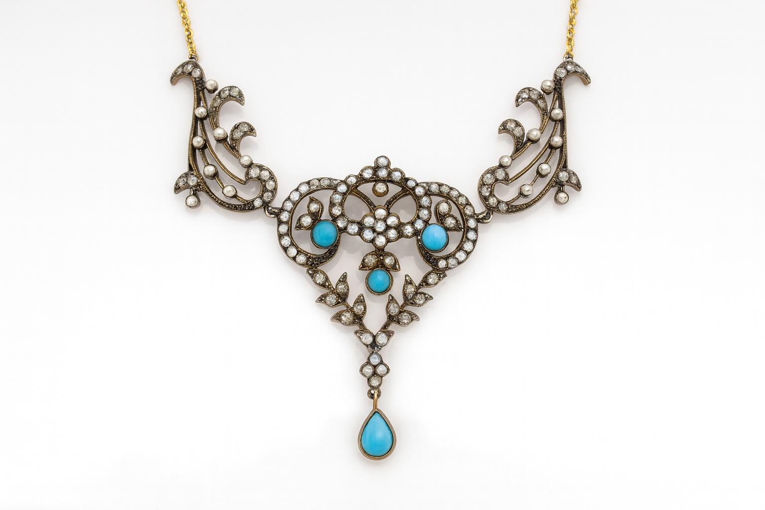 Collier ancien avec turquoise naturelle, perles et diamants 
