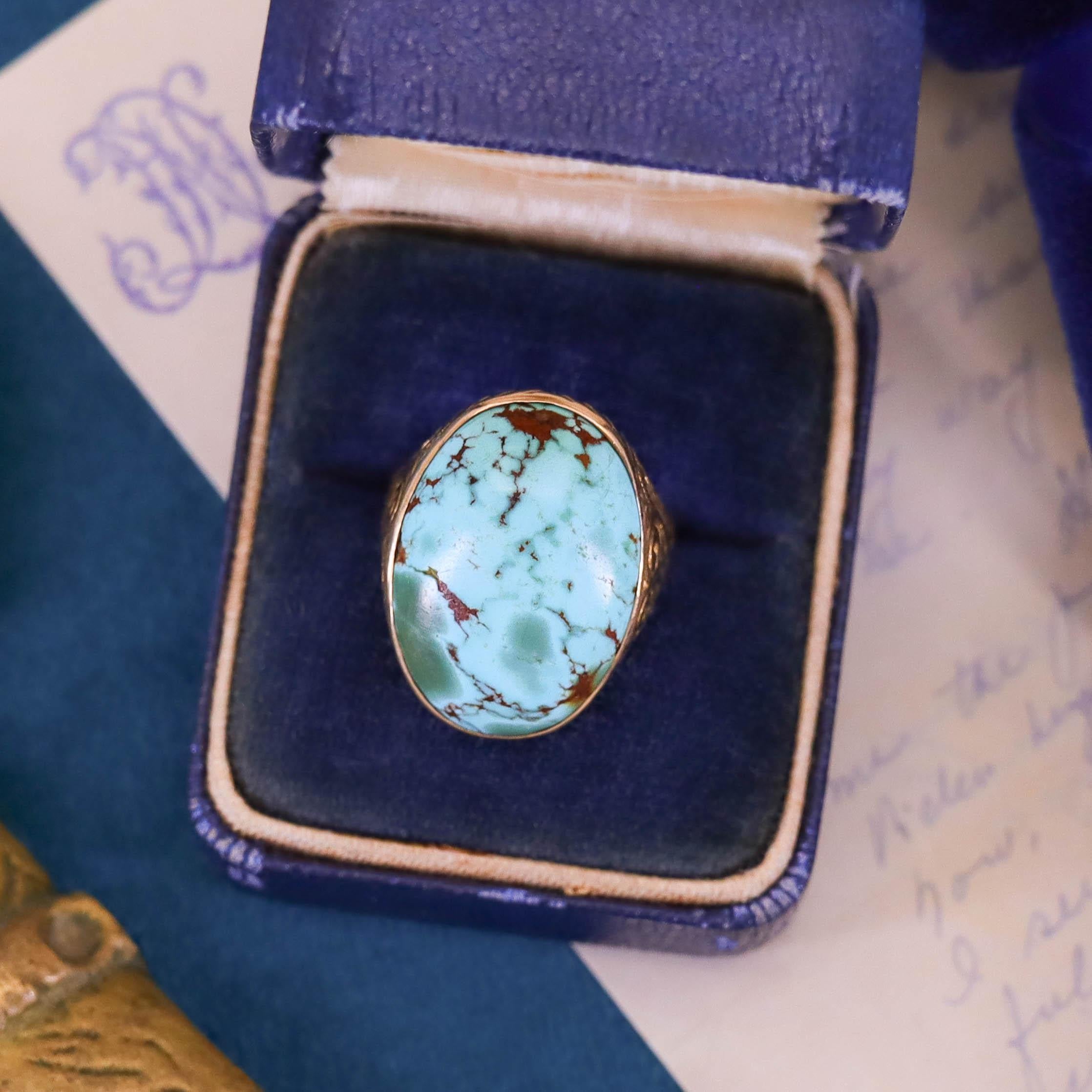 Bague ancienne en or 12k avec dôme en turquoise en vente 2