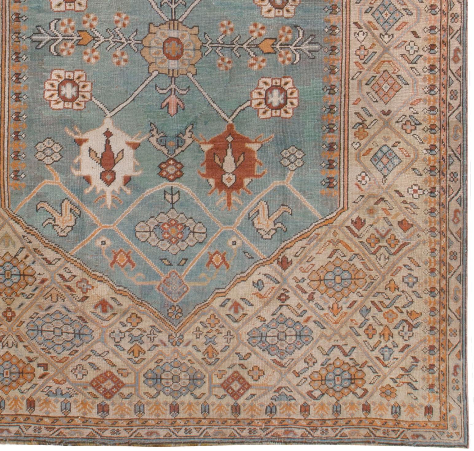 Antiker türkisfarbener Oushak-Teppich  8'6 x 12'5 im Zustand „Gut“ im Angebot in New York, NY