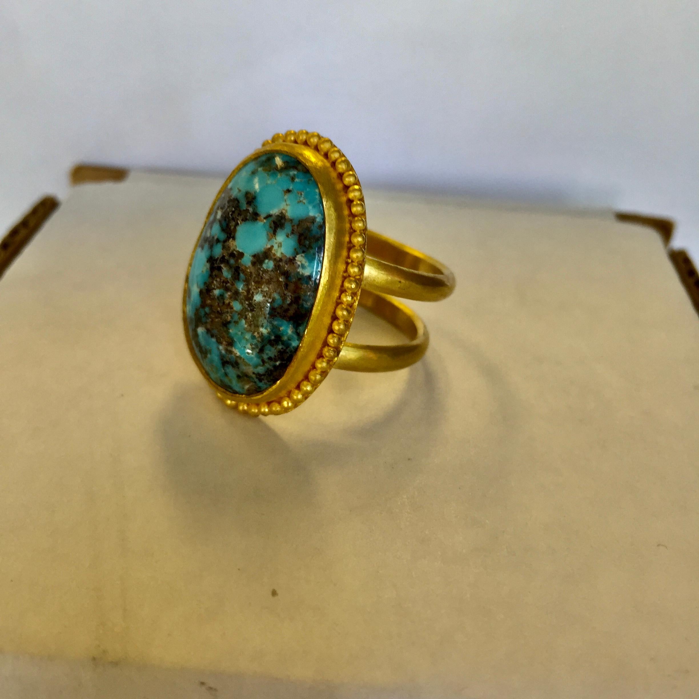 Artisan Bague ancienne en turquoise en or 22 carats avec granulation en vente
