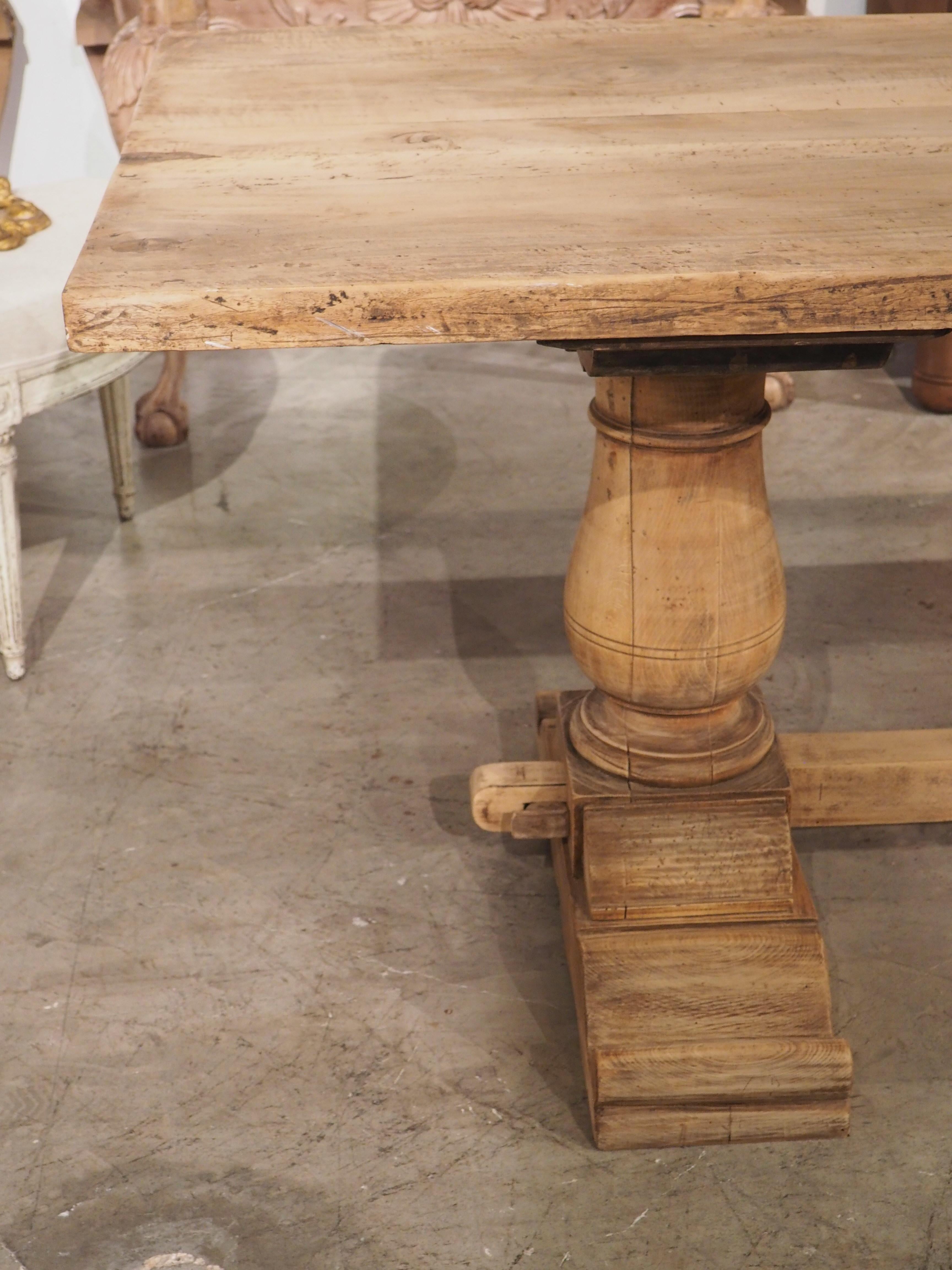 Antique Tuscan Walnut and Oak Dining Table, Circa 1900 4
