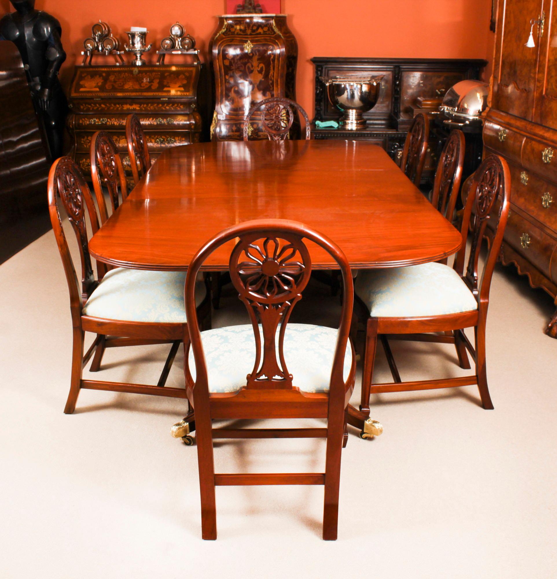 This is an elegant antique Regency Period dining suite comprising a Regency Period dining table, Circa 1820 in date and a set of eight chairs.

The table top is of beautiful flame mahogany and there is no mistaking the fine craftsmanship of this