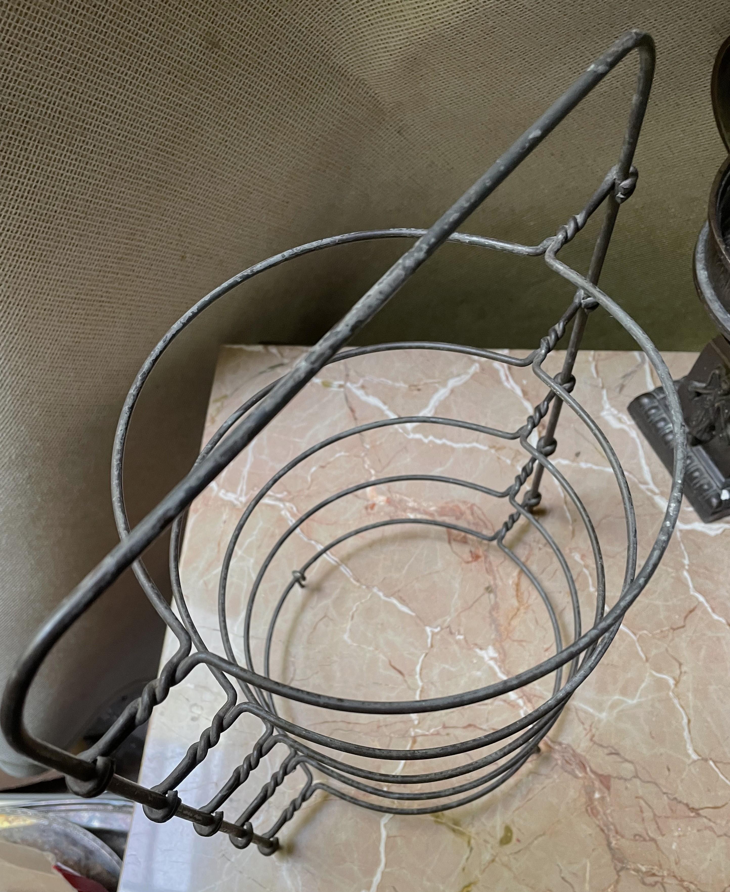 Antique Twisted Wire Country Store/ Diner Pie/Biscuit Stand Display Stand  In Fair Condition For Sale In Clifton Forge, VA