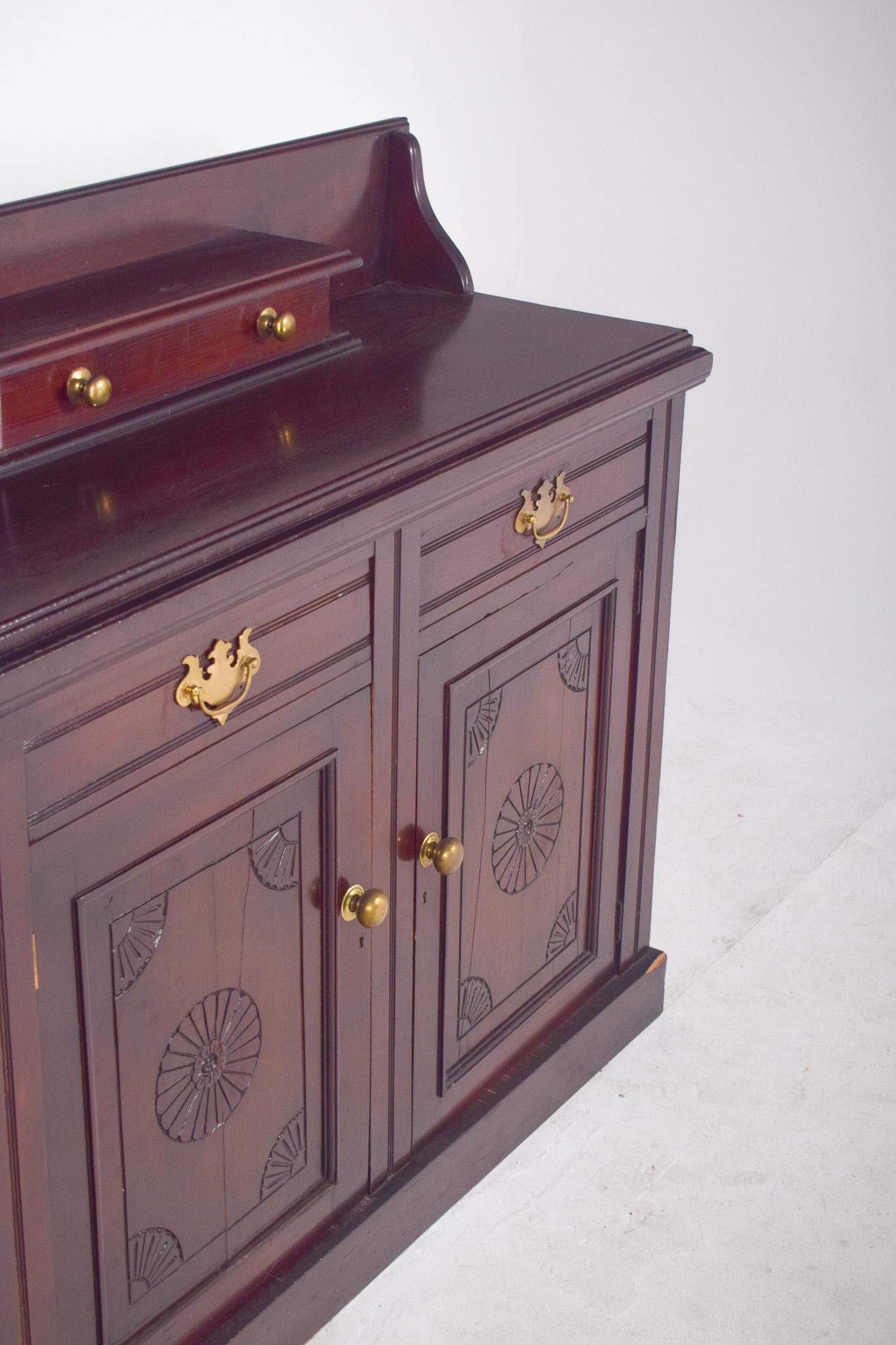 Antique Two-Door Sideboard with High Back In Good Condition For Sale In Lisboa, Lisboa