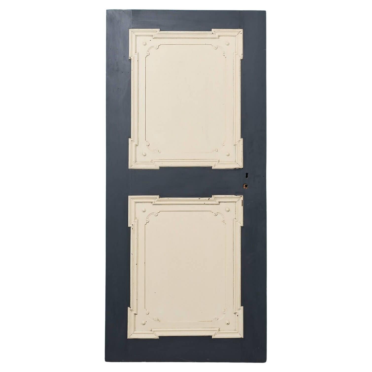 Porta antica a due pannelli in pino rigenerato in vendita