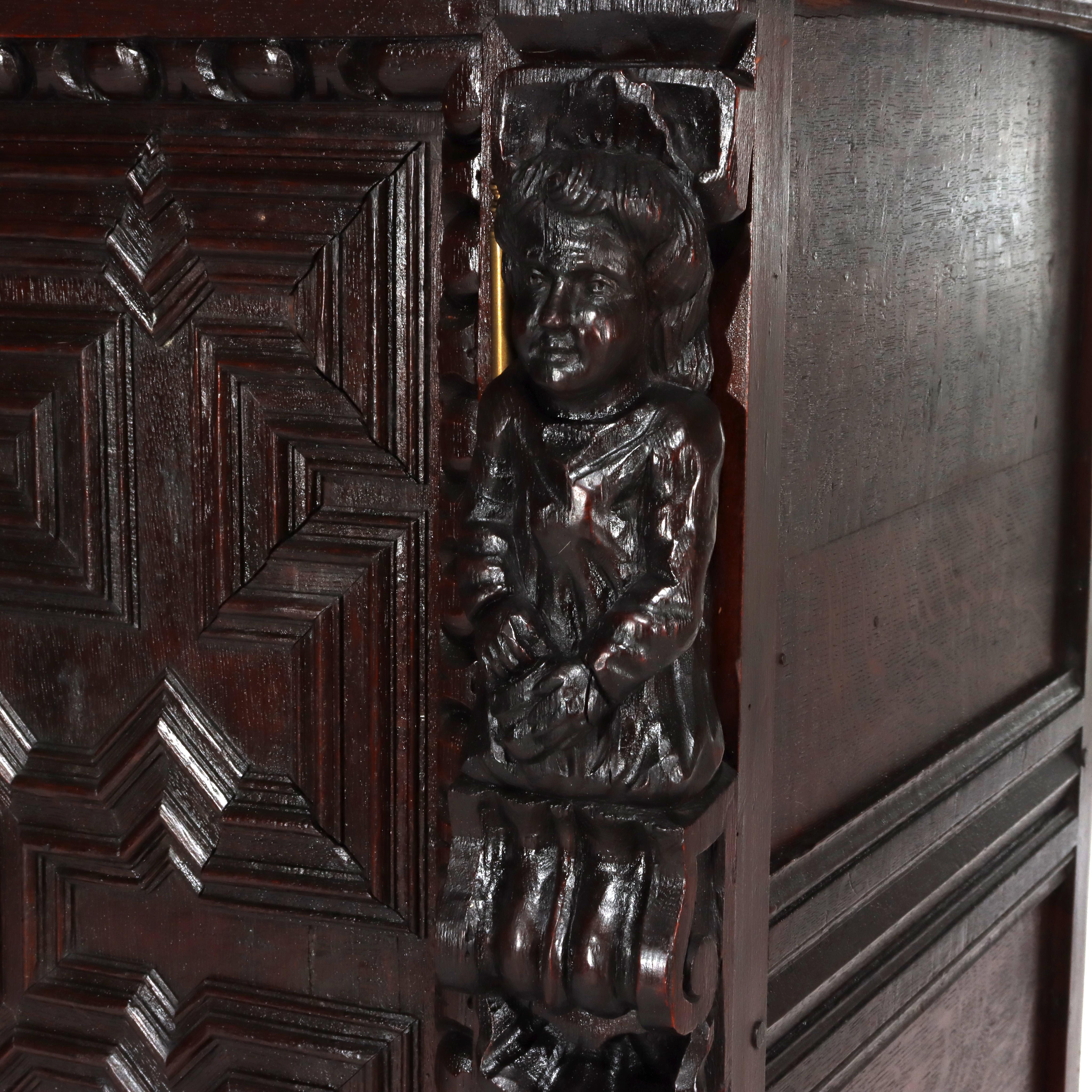 Antiguo Armario de Corte Barroco Italiano de Dos Piezas en Roble Tallado Siglo XVIII en venta 16