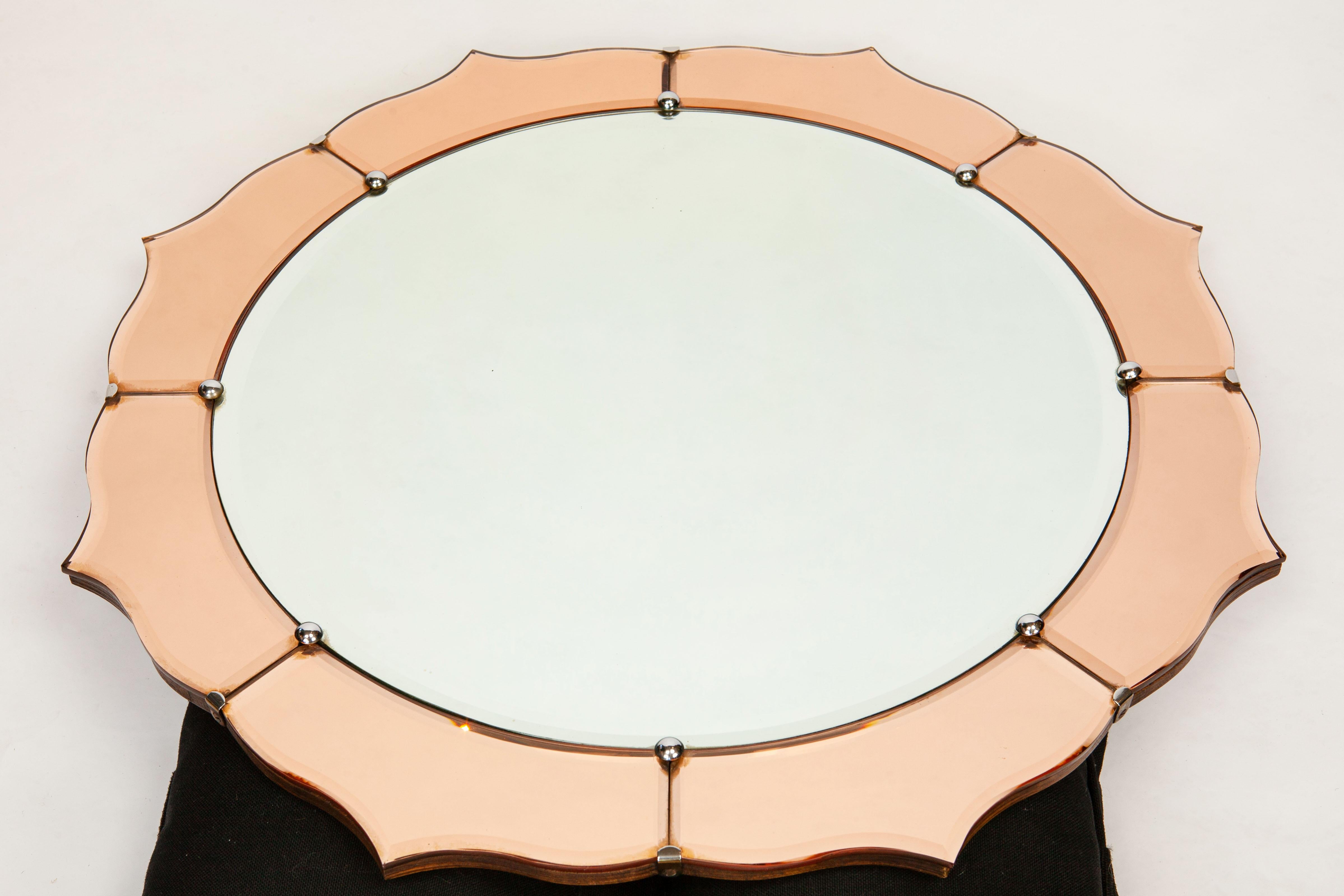 Antique Two-Tone English Round Mirror with Beveled Glass In Excellent Condition In Pasadena, CA