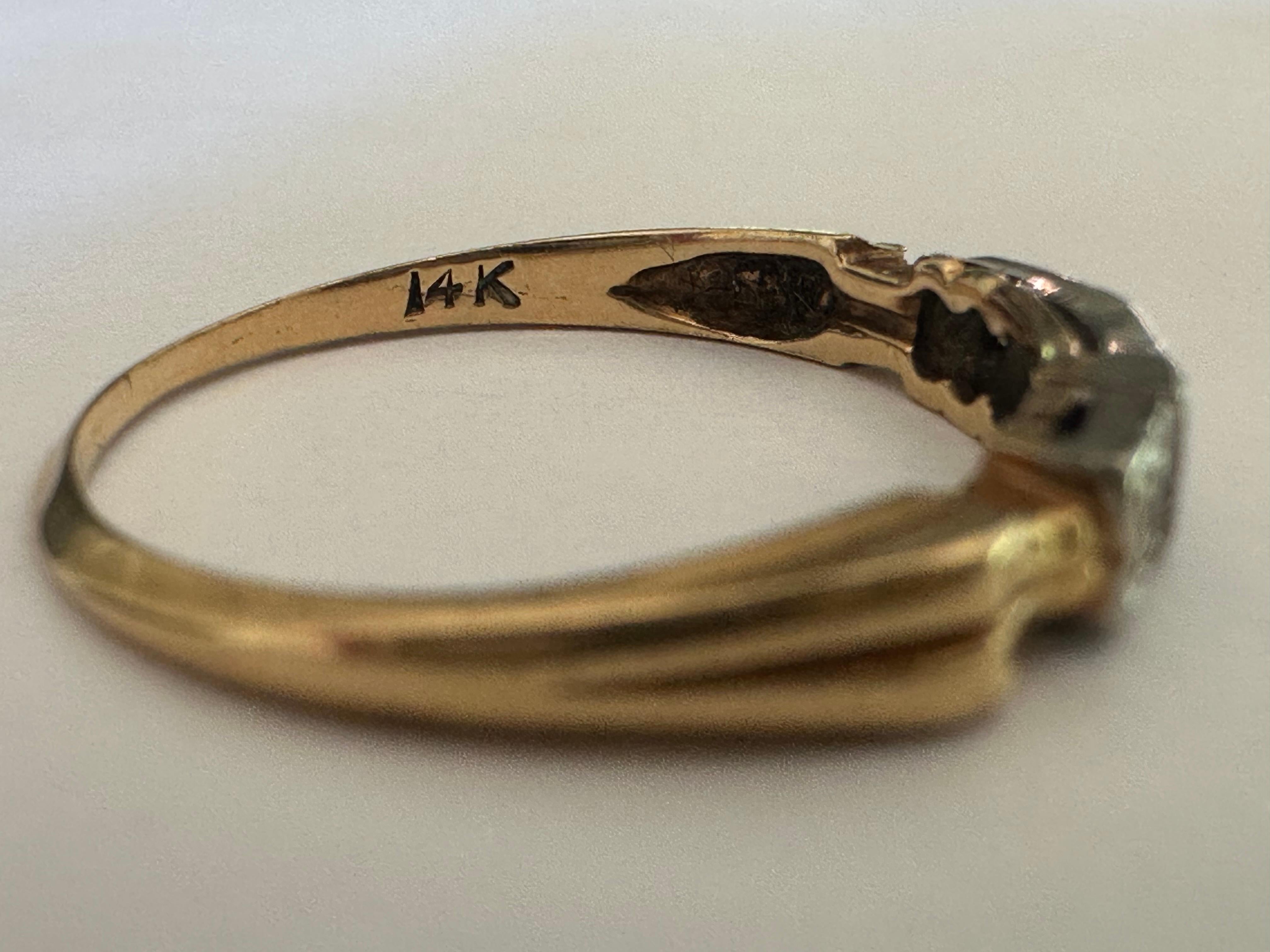 Antique Two-Tone Five-Stone Diamond and 14K Yellow Gold and Platinum Band For Sale 2