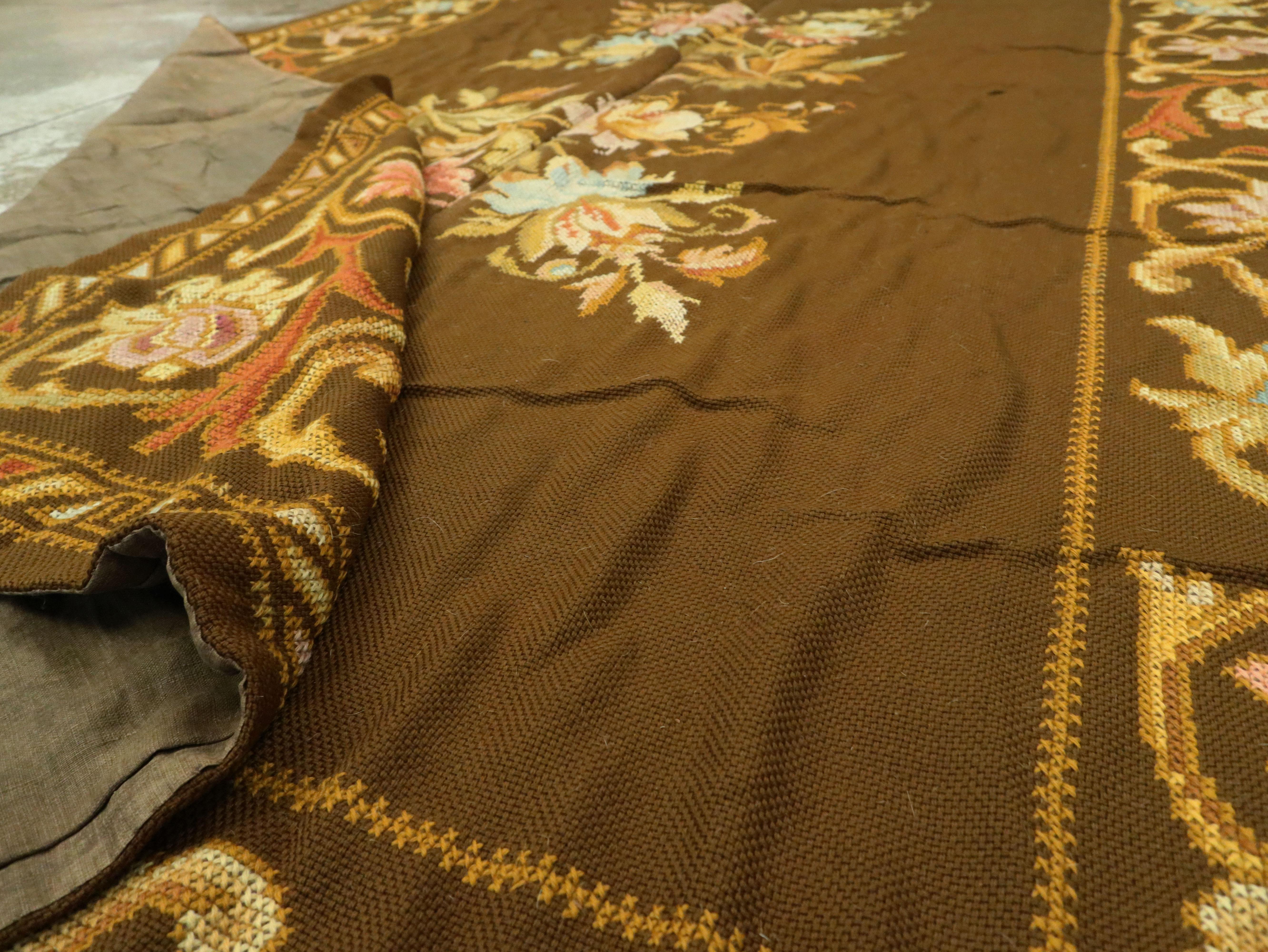 Antiker ukrainischer Gobelinstickerei-Teppich im Angebot 2