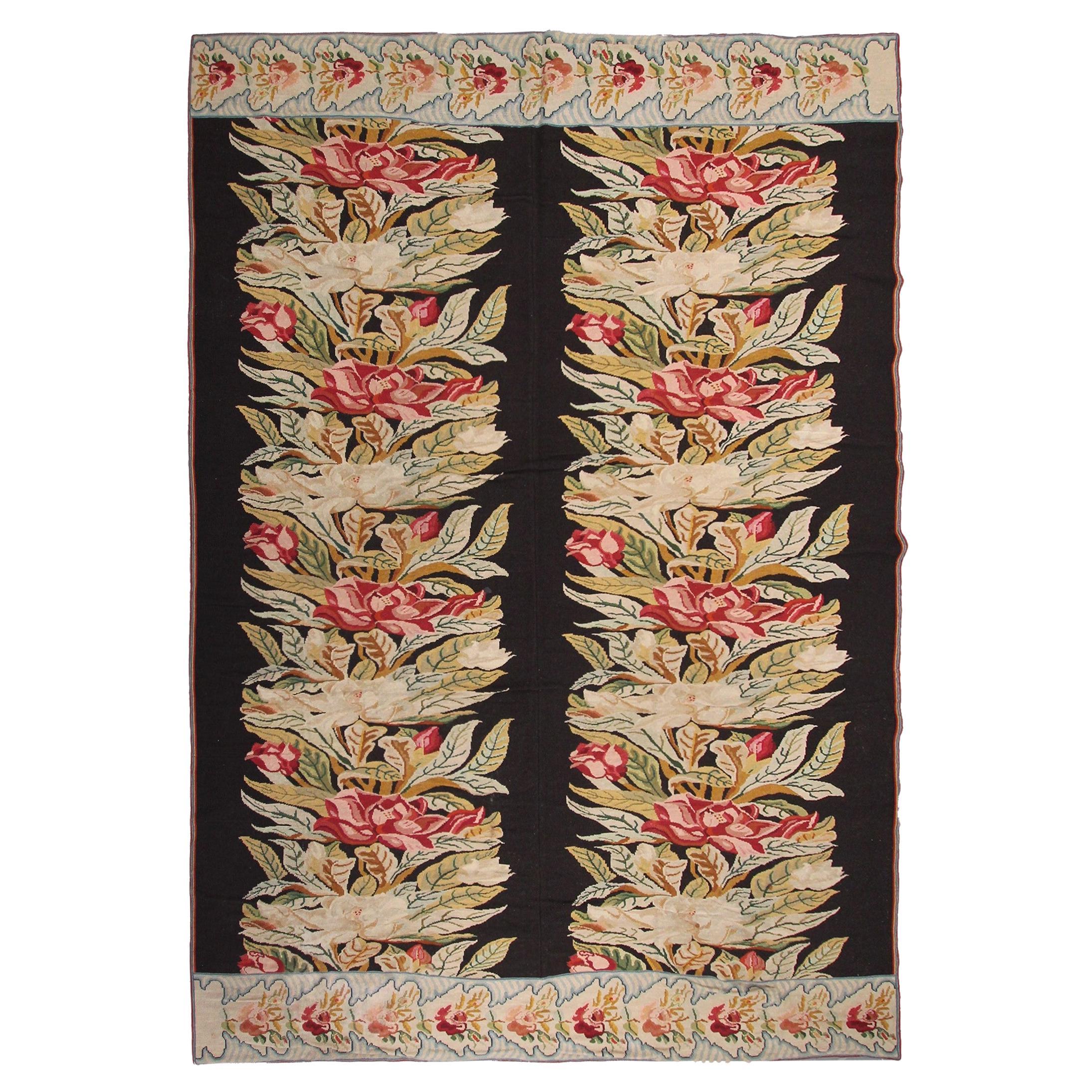 Antiker ukrainischer handgefertigter ukrainischer Nadelspitze-Teppich, 1900, schwarz, 10x13,298x392 cm im Angebot
