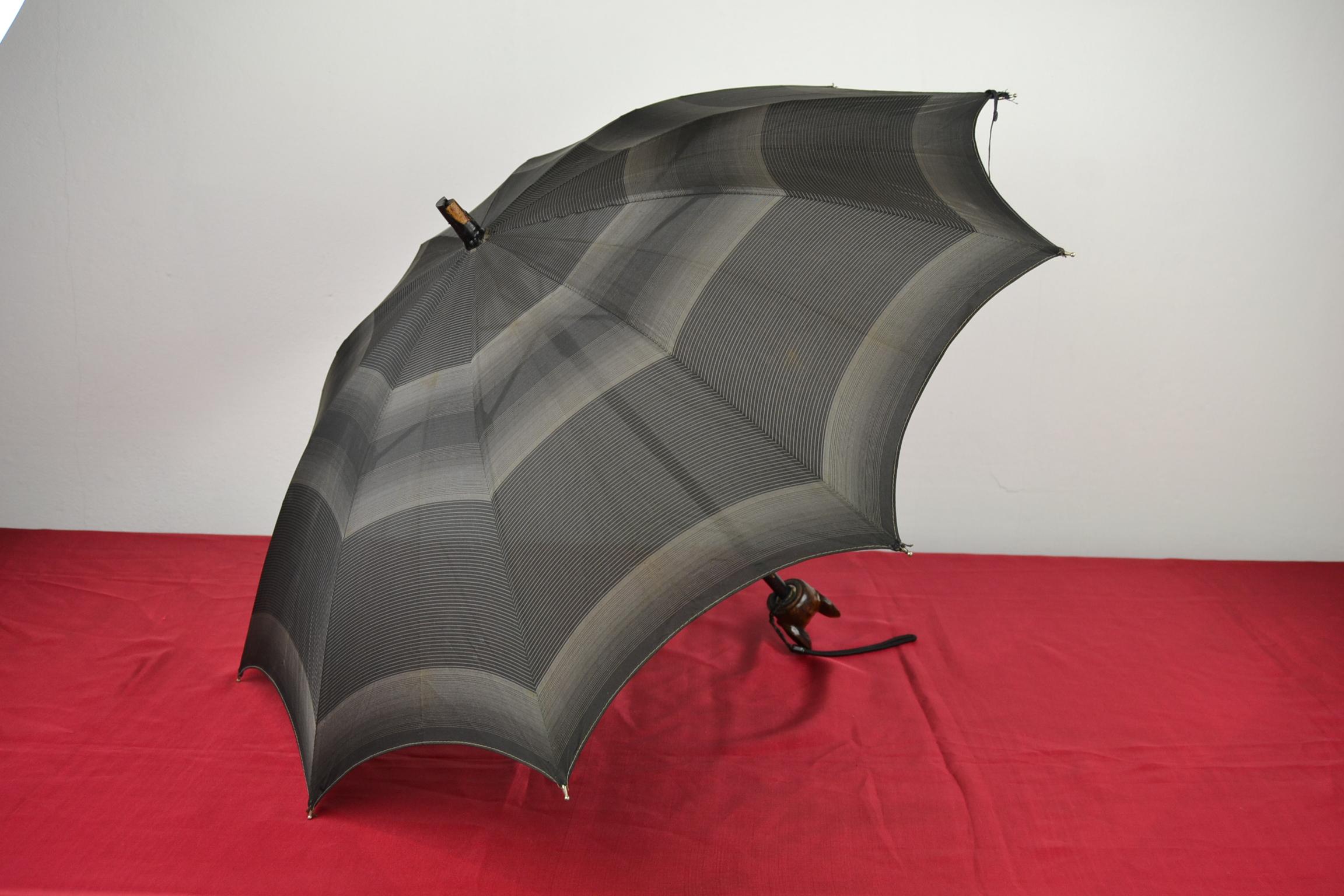 Antique Umbrella with French Bulldog Handle For Sale 4