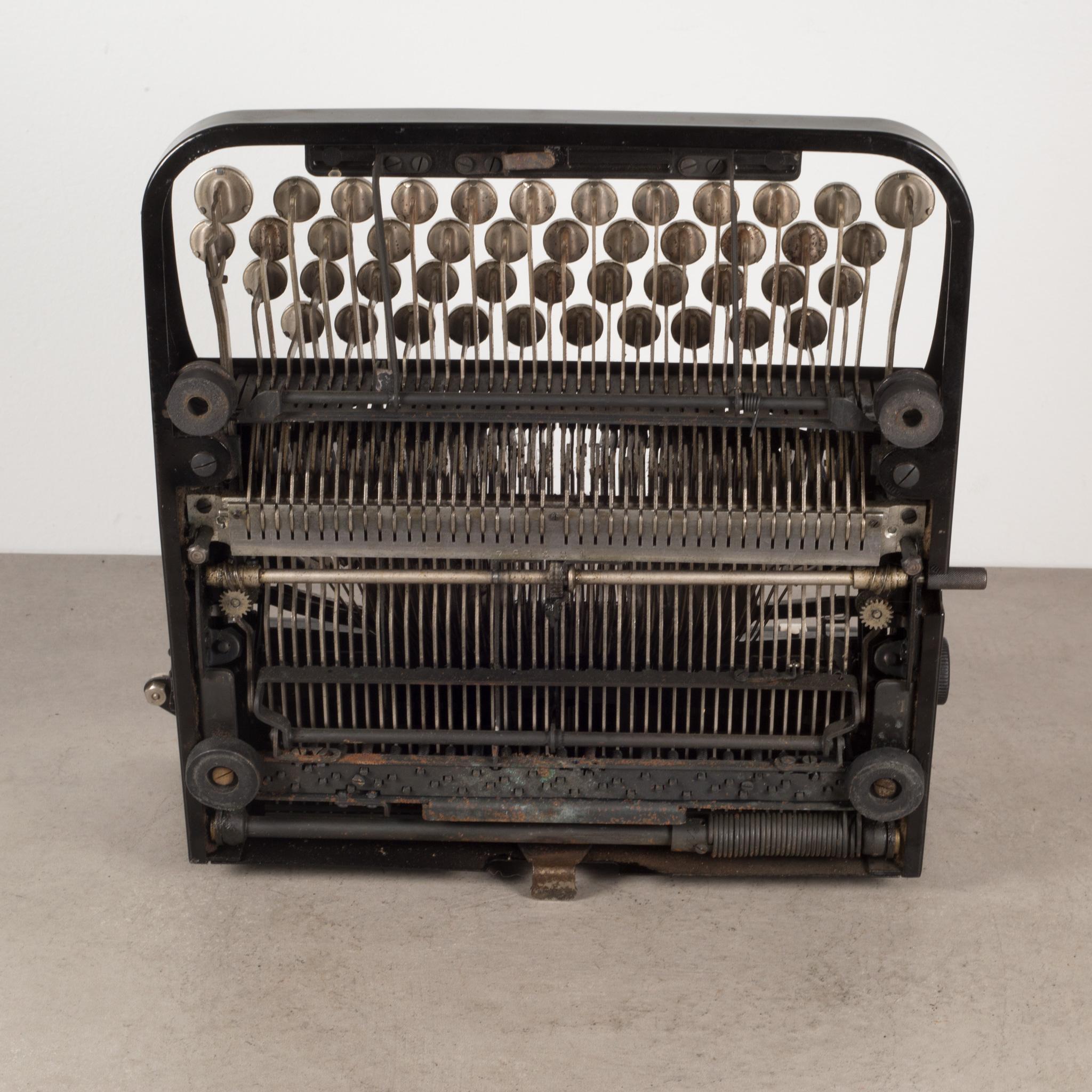 20th Century Antique Underwood Refurbished Portable Four Bank Typewriter, circa 1934
