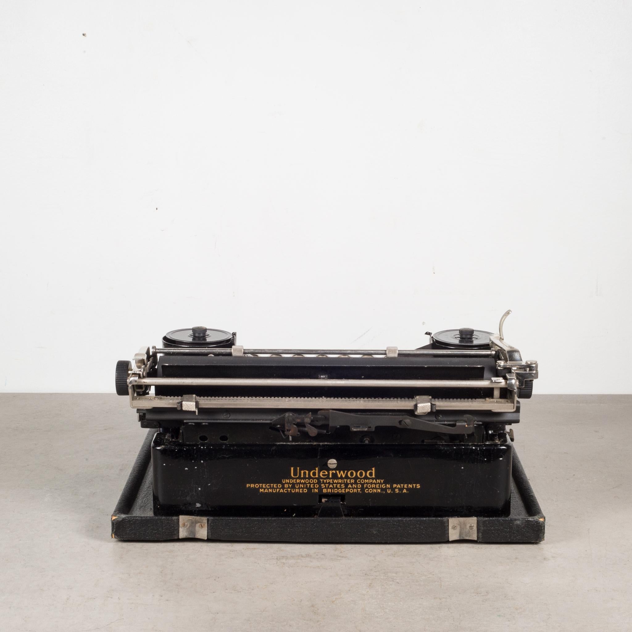 Art Deco Antique Underwood Standard Portable Four Bank Typewriter, circa 1928