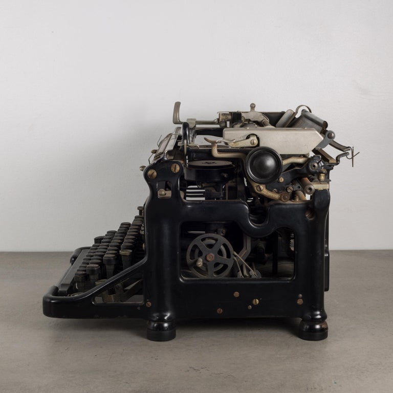 20th Century Antique Underwood Typewriter #10, circa 1932