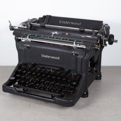 Antique Underwood Typewriter c. 1945