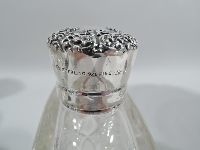 Antique Unger Sterling Silver & Brilliant-Cut Glass Flask In Excellent Condition For Sale In New York, NY